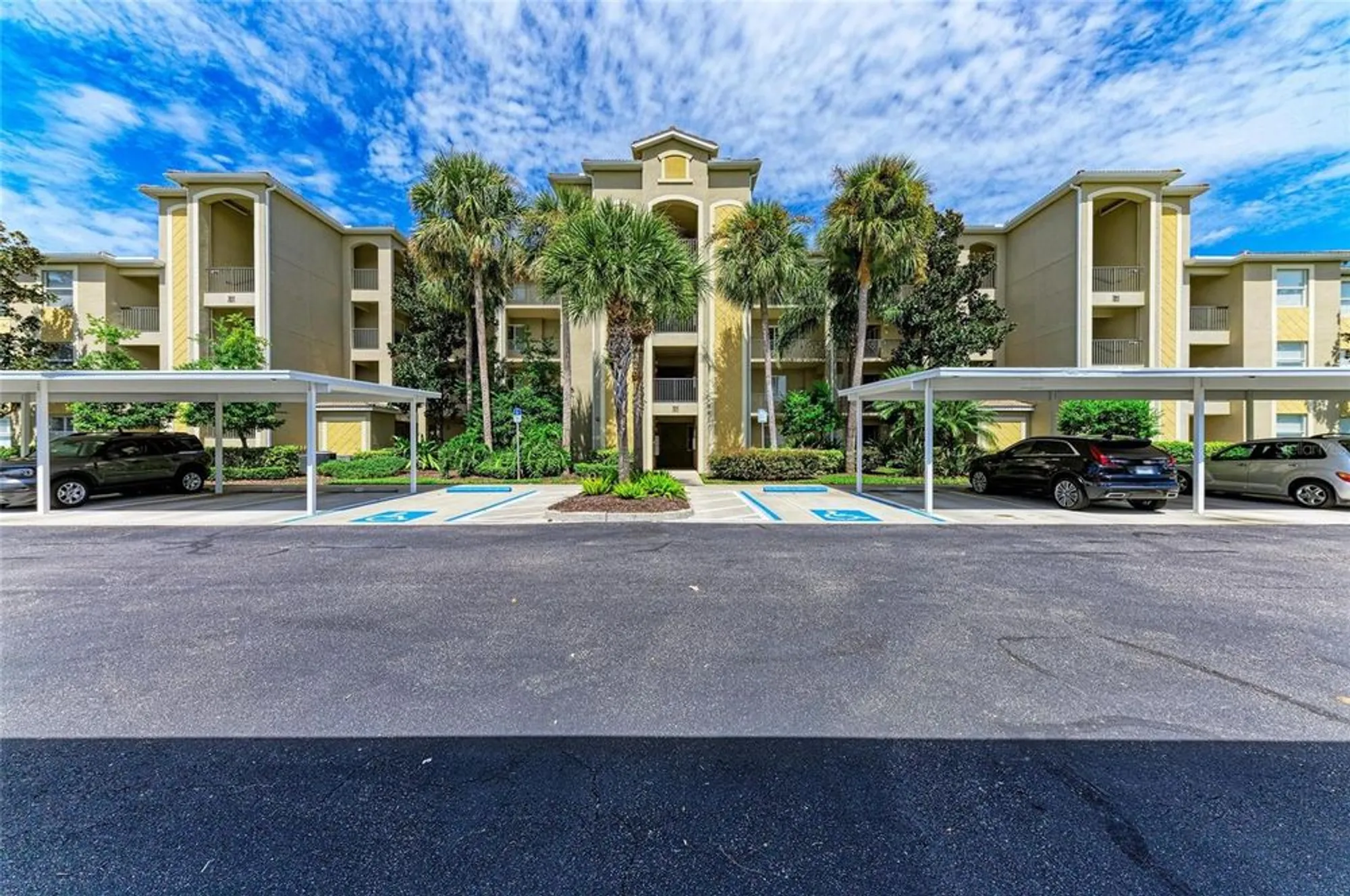 Property Slideshow image 10 of 77 | 7911 grand estuary trl unit 108, Bradenton, FL, 34212