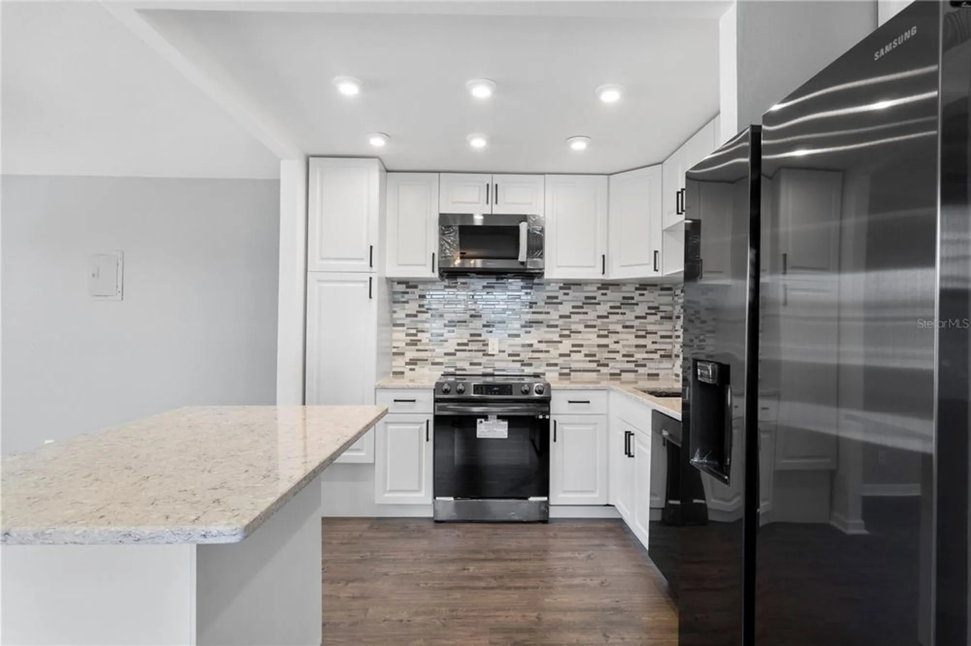 Property Slideshow image 8 of 53 | 201 bedford st 79, Sun City Center, FL, 33573