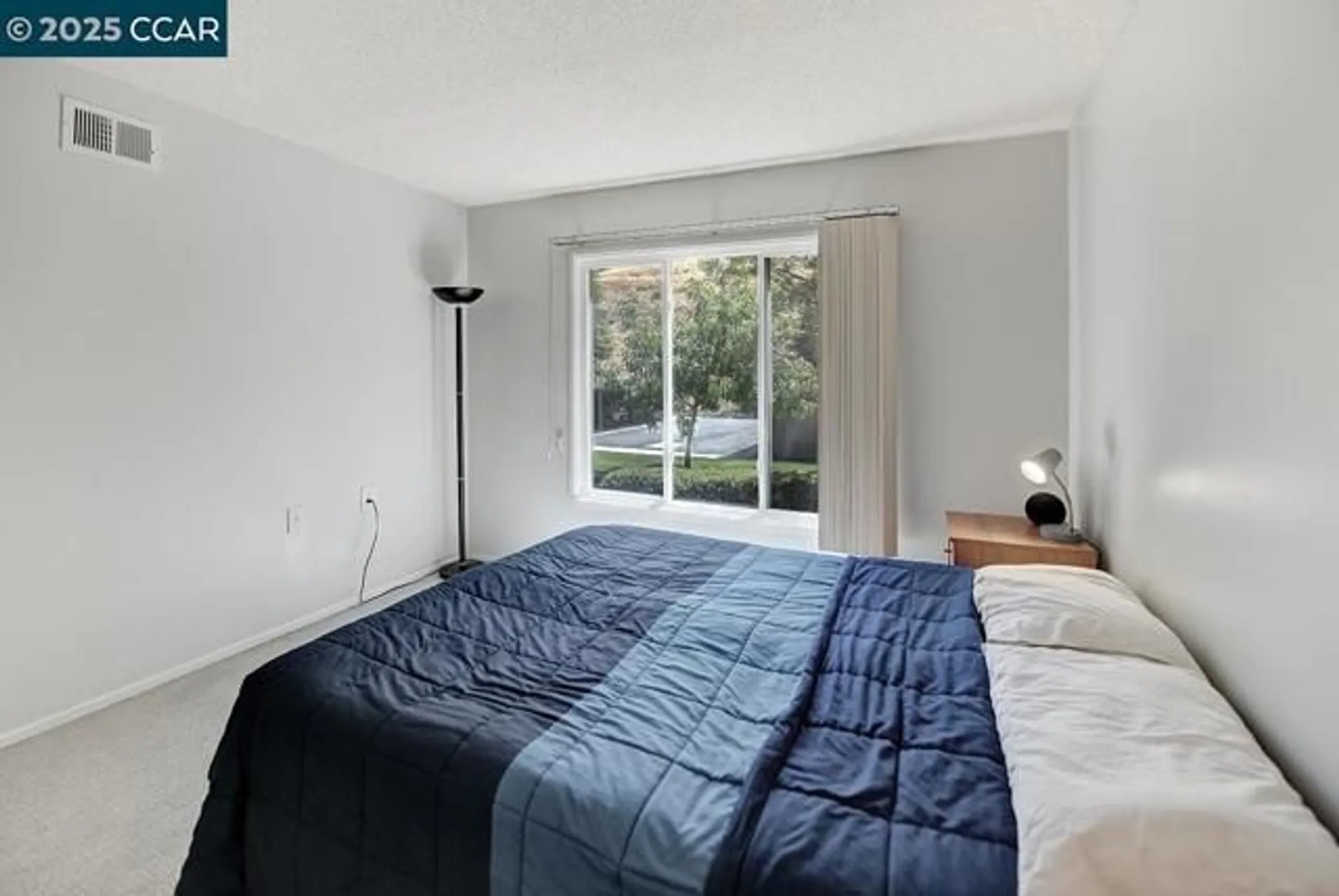 Property Slideshow image 21 of 43 | 1427 rockledge ln apt 5, Walnut Creek, CA, 94595