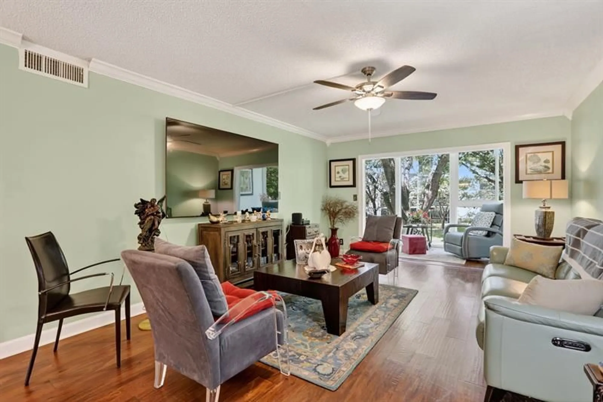 Property Slideshow image 12 of 50 | 2403 antigua cir b2, Coconut Creek, FL, 33066