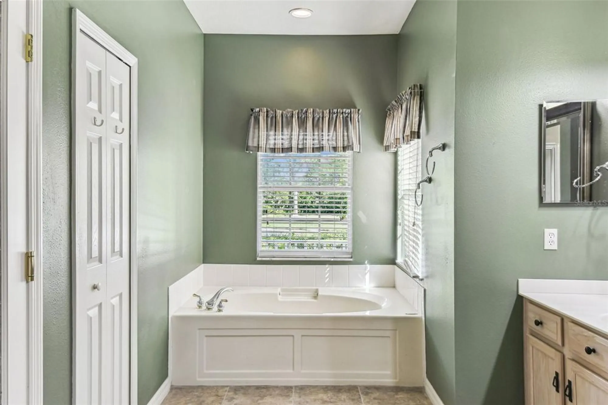 Property Slideshow image 26 of 68 | 759 glendora rd, Kissimmee, FL, 34759