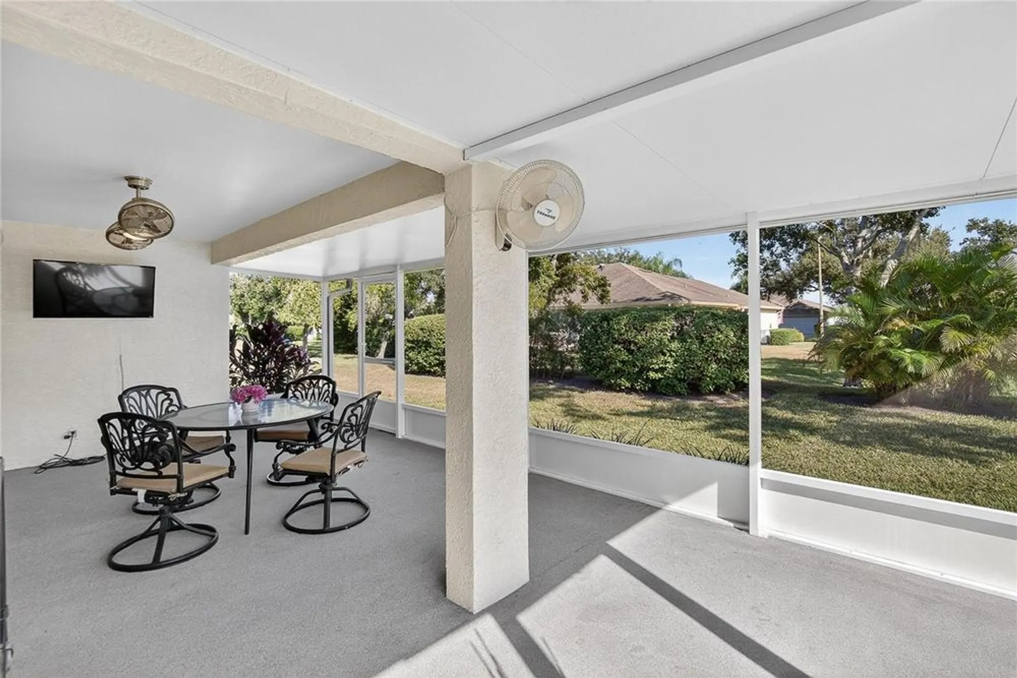 Property Slideshow image 41 of 51 | 804 mccallister ave, Sun City Center, FL, 33573