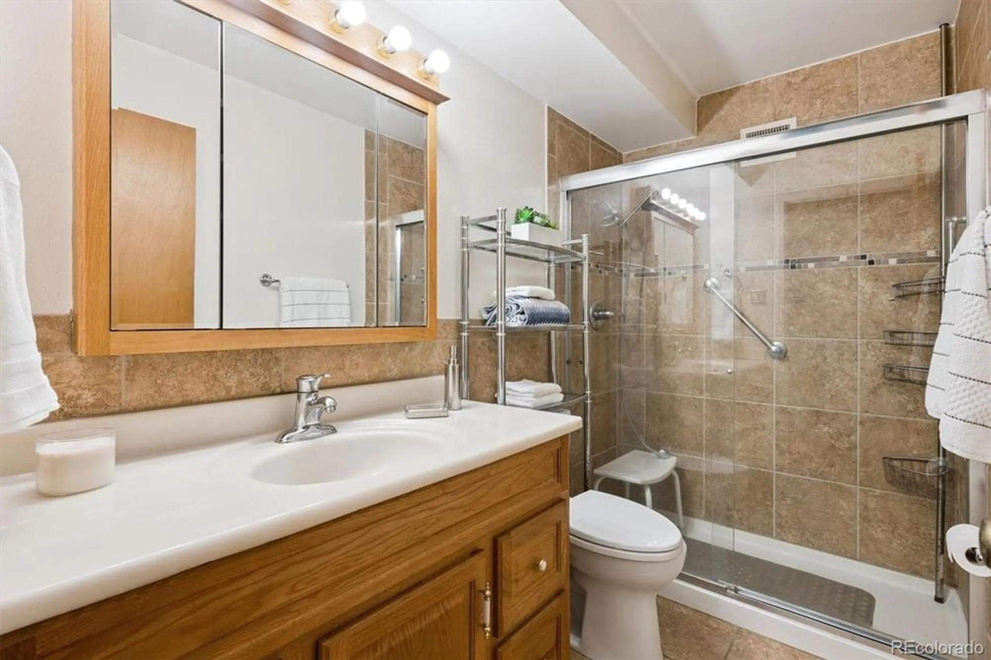 Property Slideshow image 13 of 50 | 605 s alton way 12b, Denver, CO, 80247