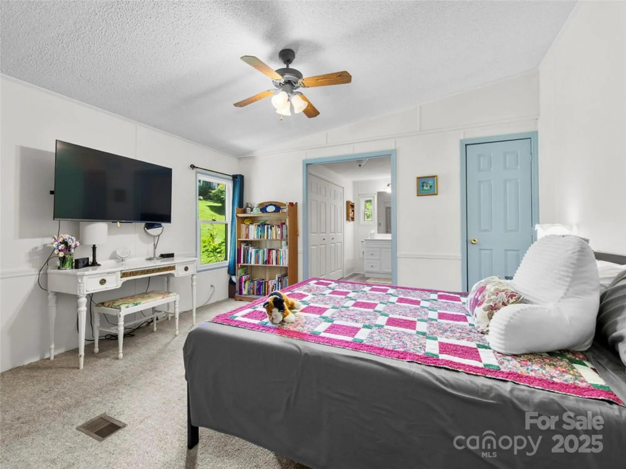 Property Slideshow image 27 of 27 | 200 cranbrook cir, Hendersonville, NC, 28792