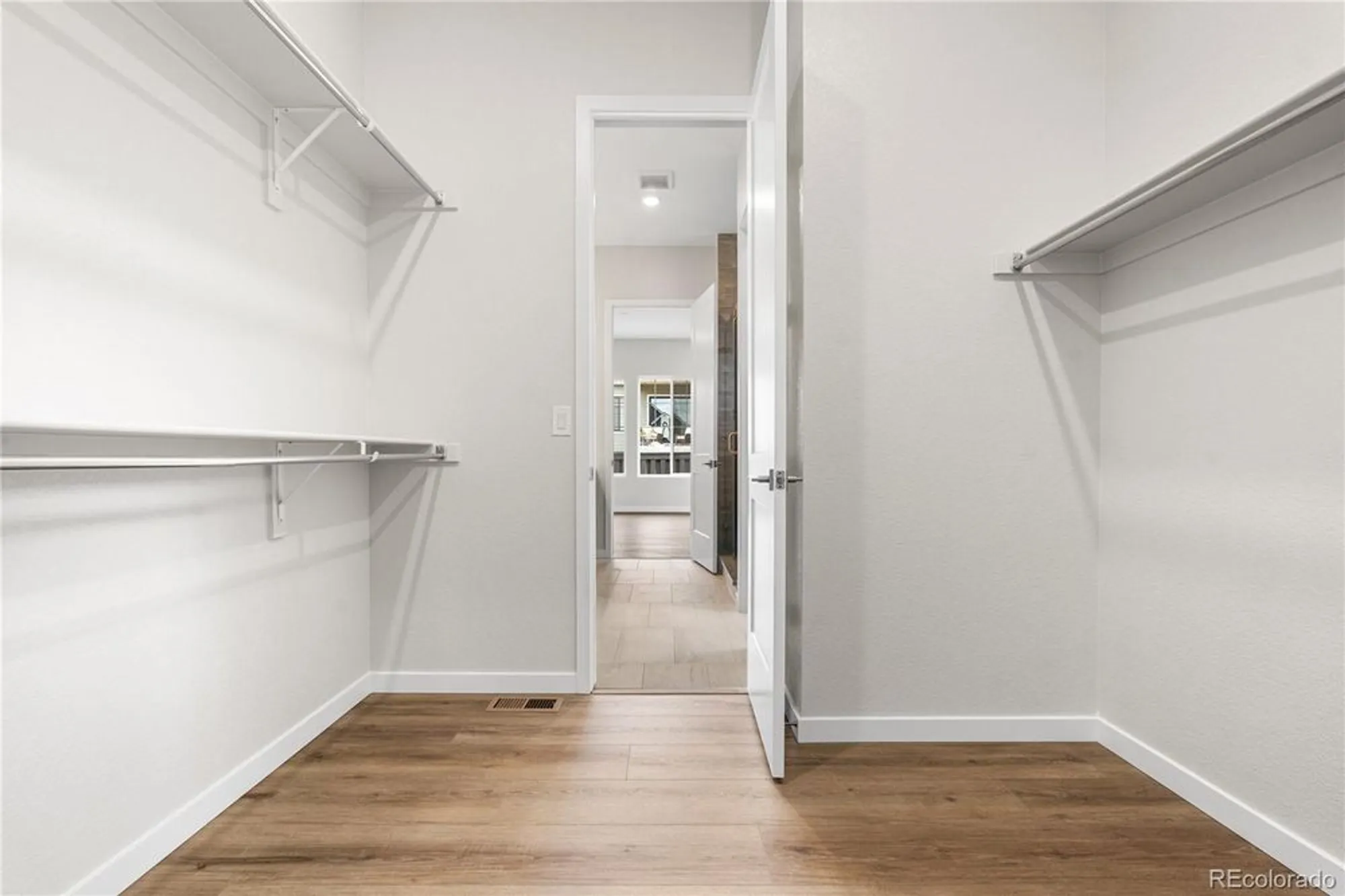 Property Slideshow image 26 of 31 | 11116 stonepath st, Littleton, CO, 80125