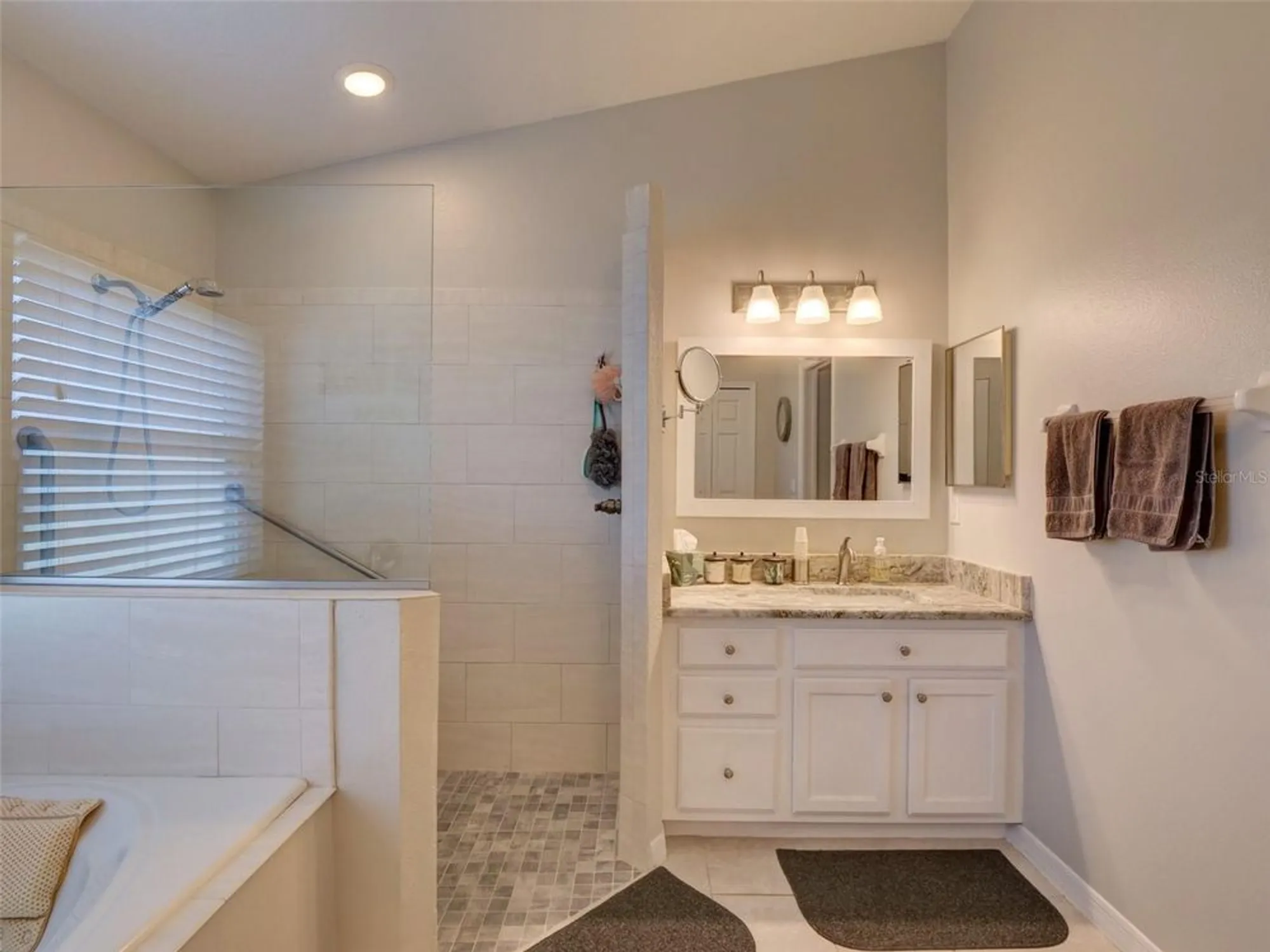 Property Slideshow image 21 of 40 | 4704 river ridge dr, Leesburg, FL, 34748