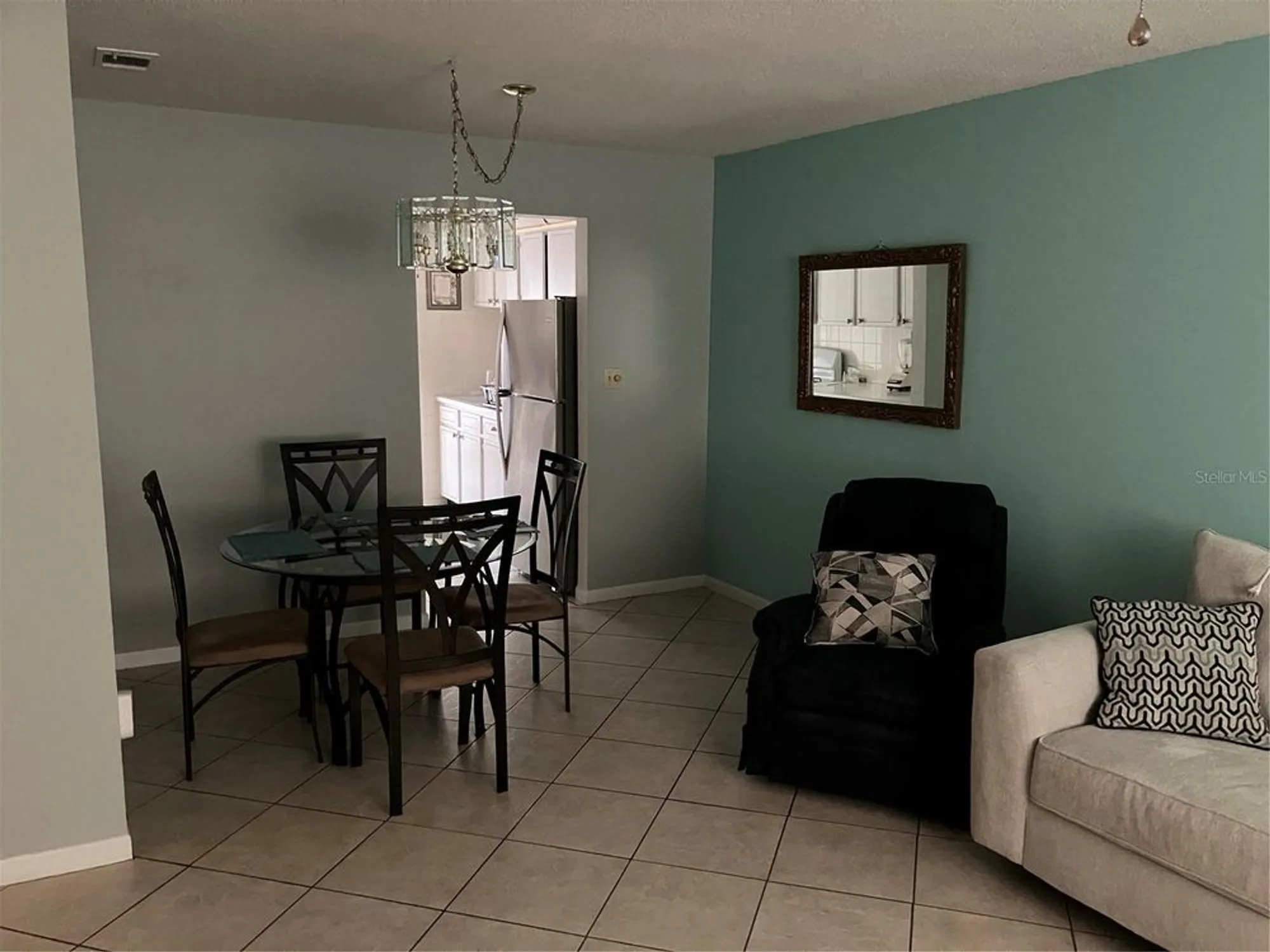 Property Slideshow image 4 of 15 | 5247 81st st n apt 18, Saint Petersburg, FL, 33709