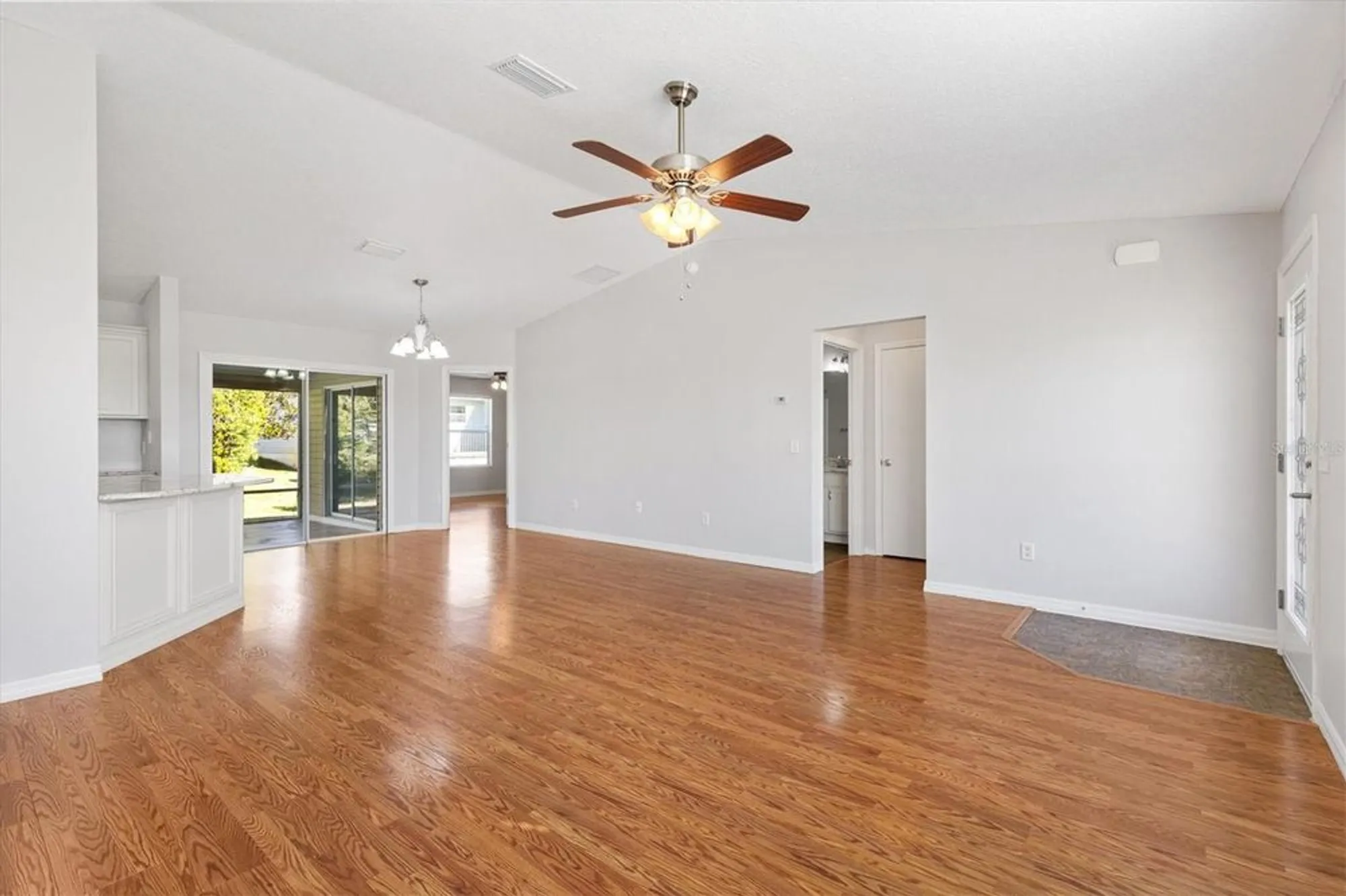 Property Slideshow image 9 of 28 | 2109 harston trl, The Villages, FL, 32162