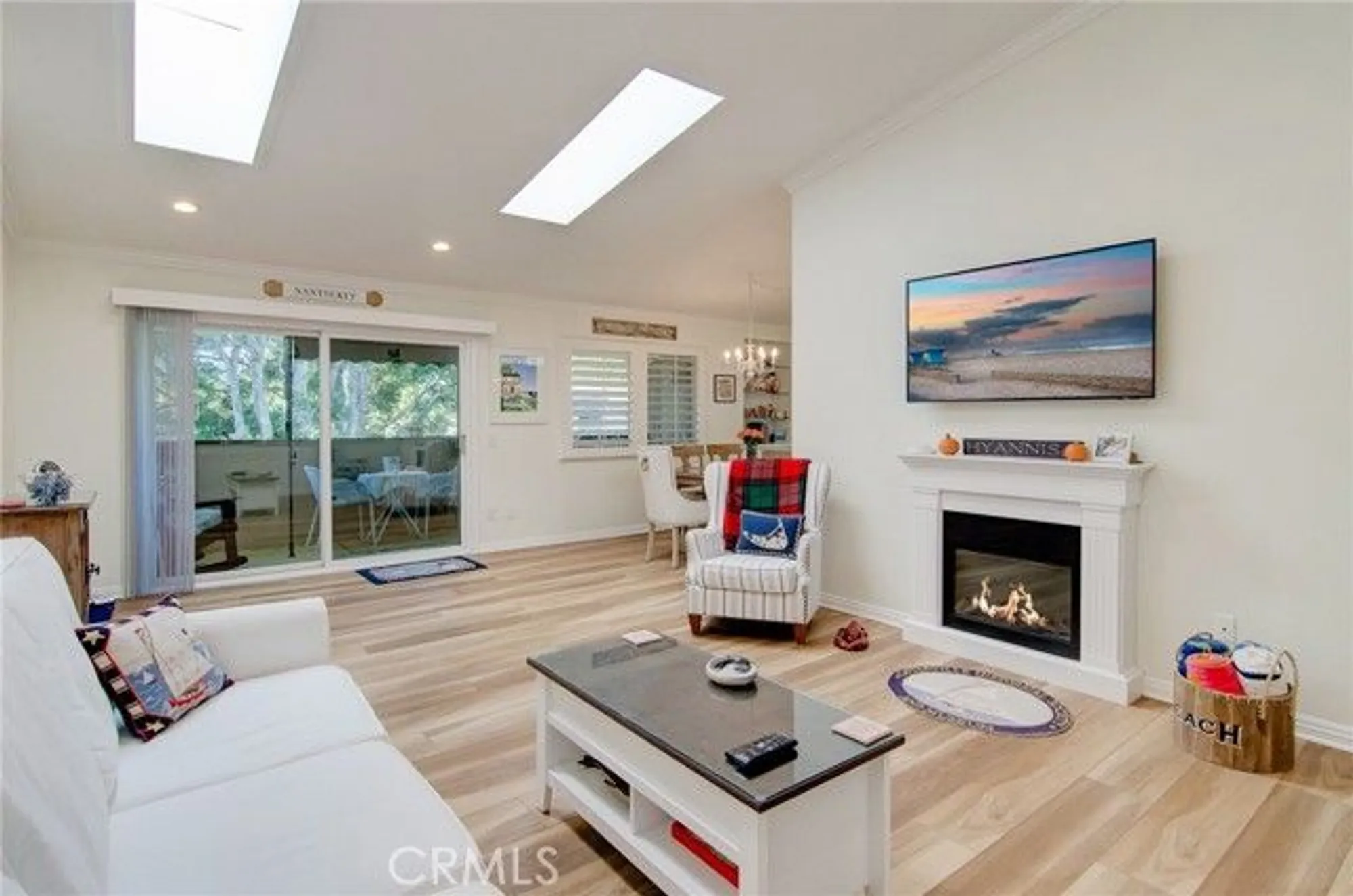 Property Slideshow image 5 of 22 | 8788 coral springs ct 203 h, Huntington Beach, CA, 92646