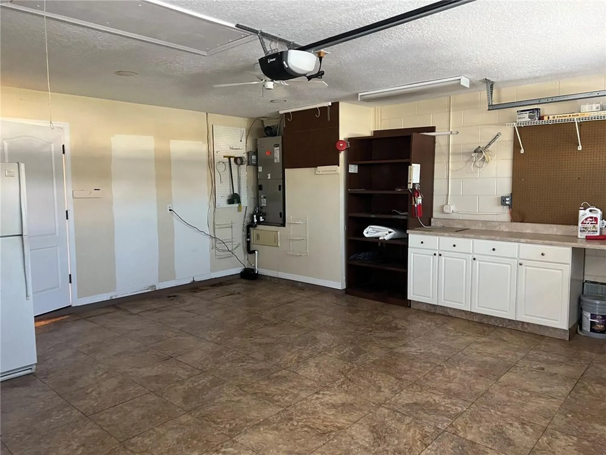 Property Slideshow image 32 of 70 | 669 waterford dr, Haines City, FL, 33844