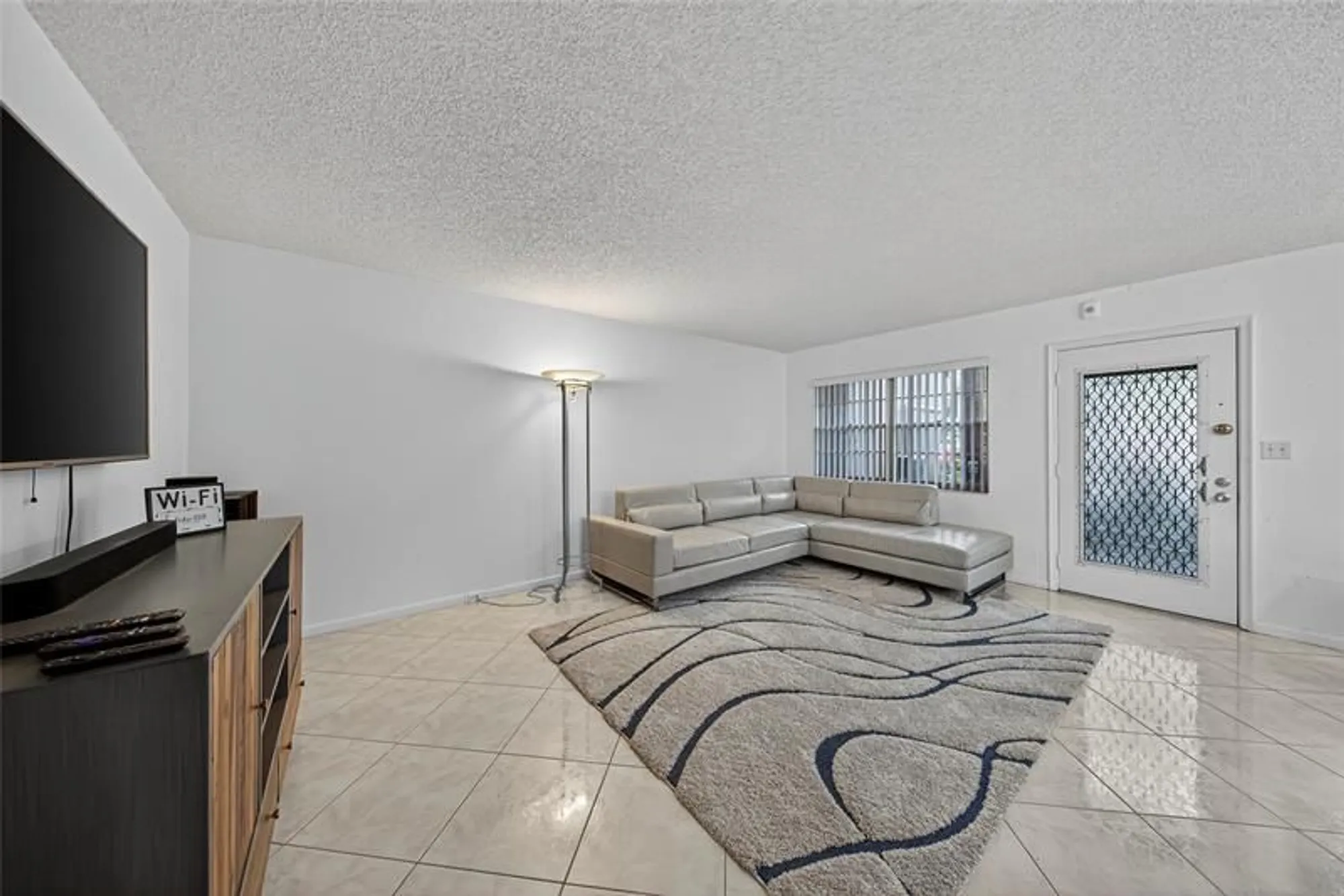 Property Slideshow image 6 of 47 | 1904 bermuda cr d1, Coconut Creek, FL, 33066