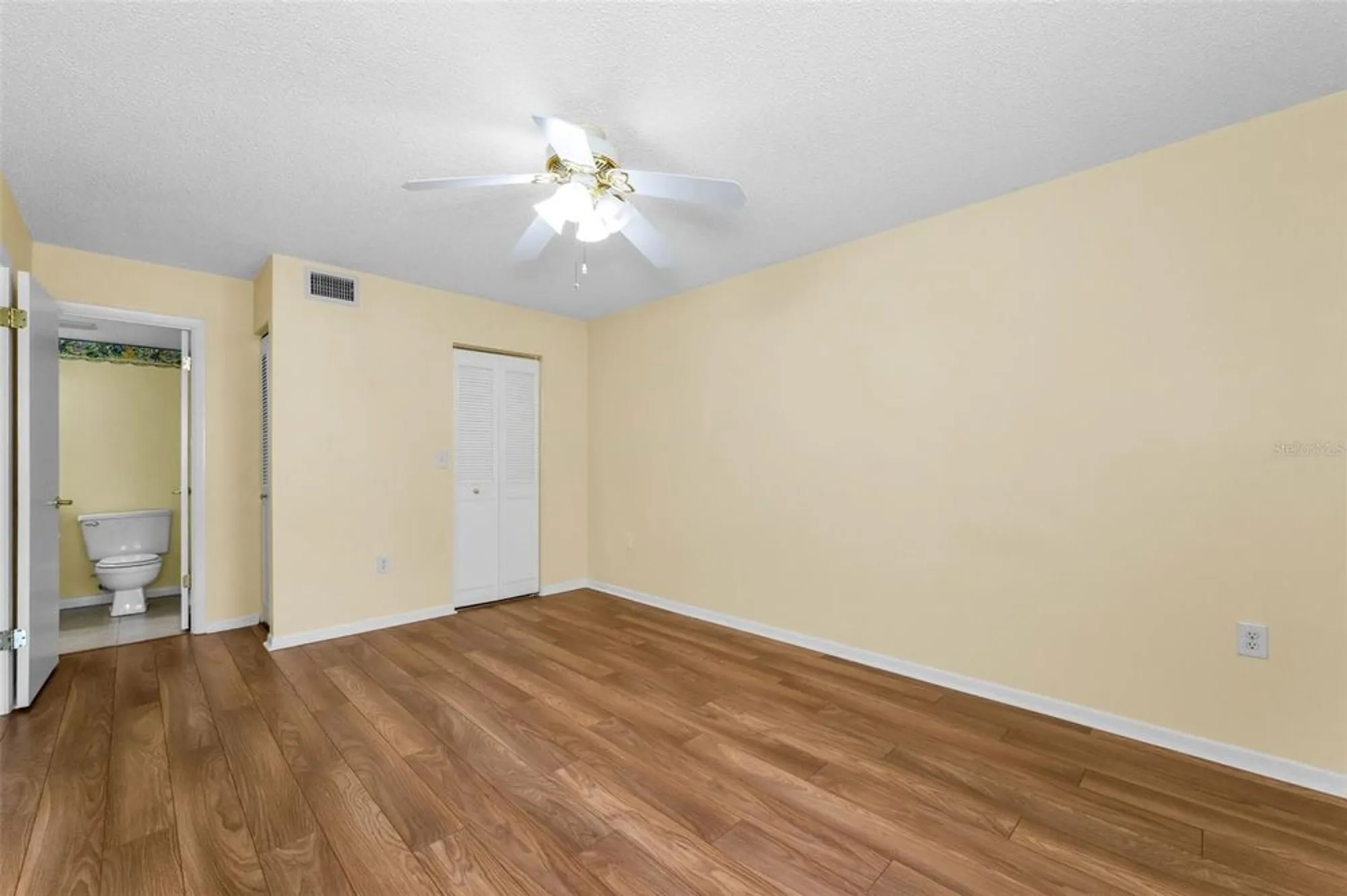 Property Slideshow image 22 of 62 | 2687 pine ridge way f2, Palm Harbor, FL, 34684