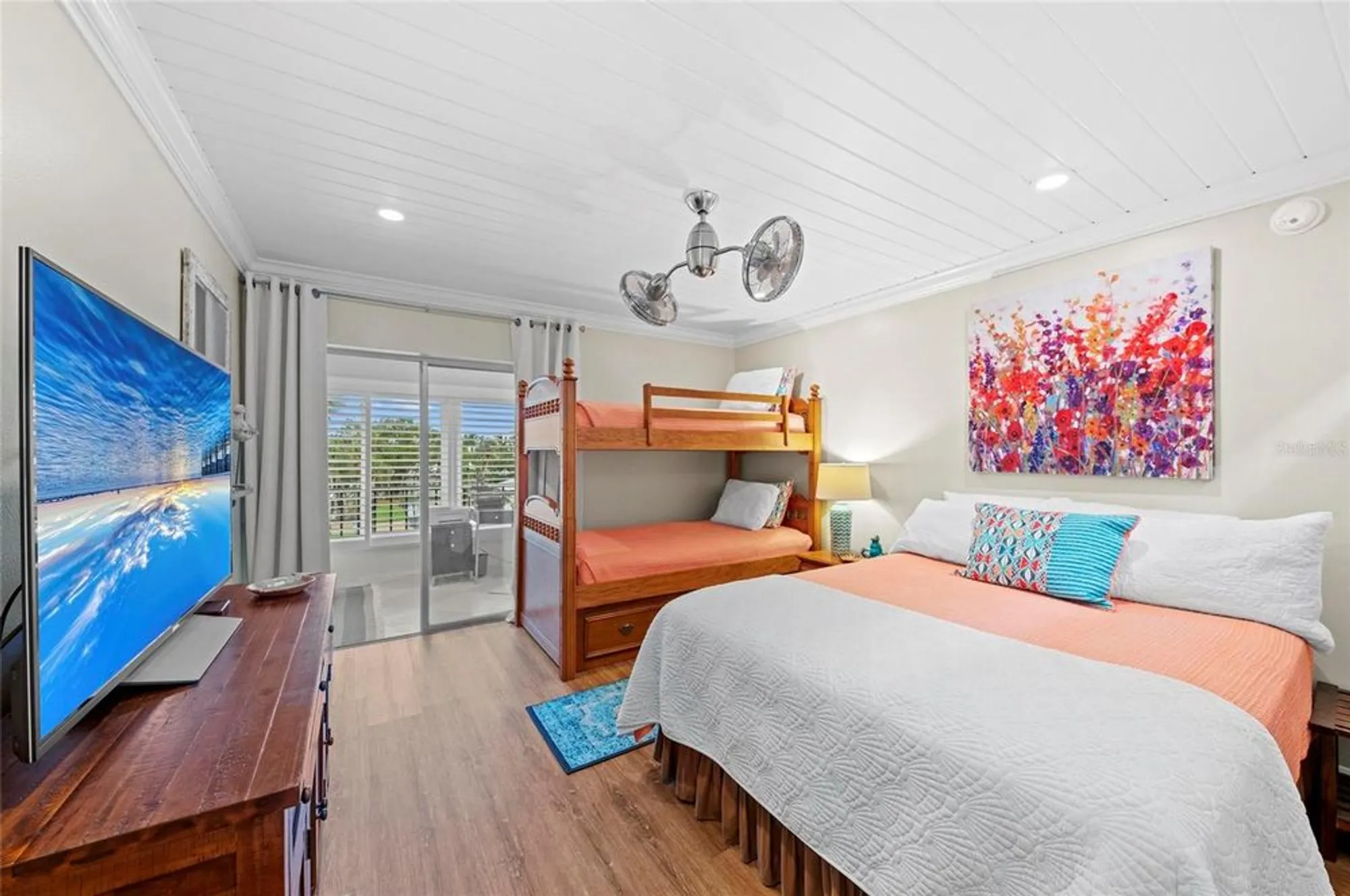 Property Slideshow image 31 of 55 | 101 whispering sands dr apt 307, Sarasota, FL, 34242