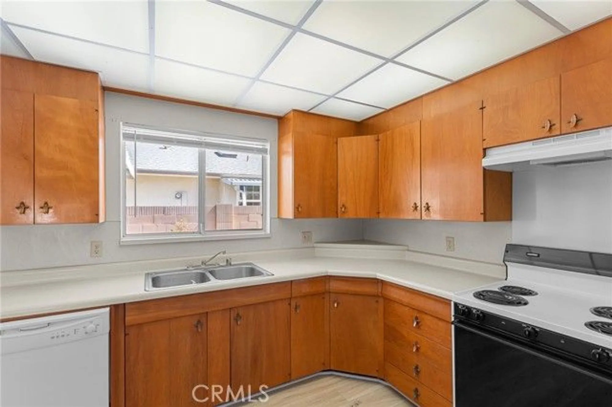 Property Slideshow image 5 of 30 | 1560 sandlewood dr, Hemet, CA, 92543