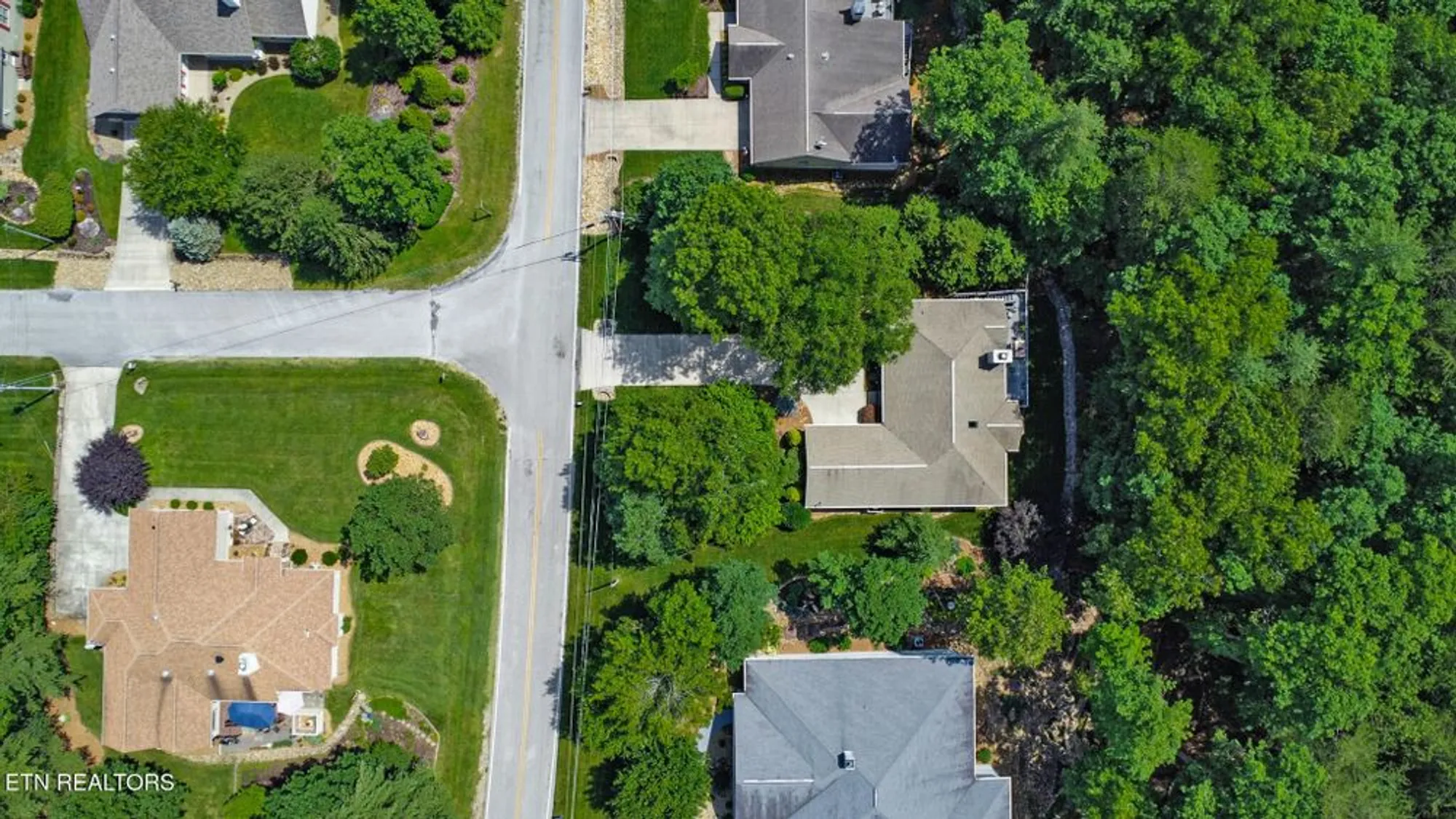 Property Slideshow image 38 of 46 | 169 forest view dr, Crossville, TN, 38558