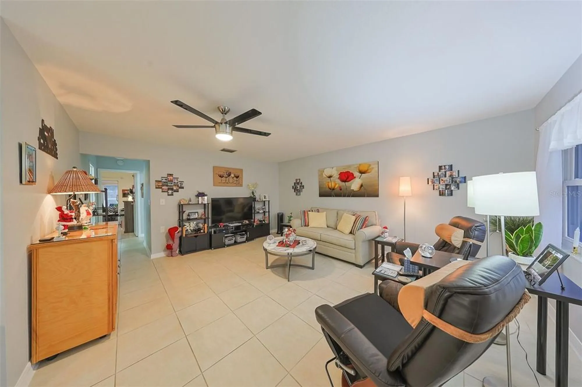 Property Slideshow image 3 of 50 | 302 canton ct unit 56, Sun City Center, FL, 33573