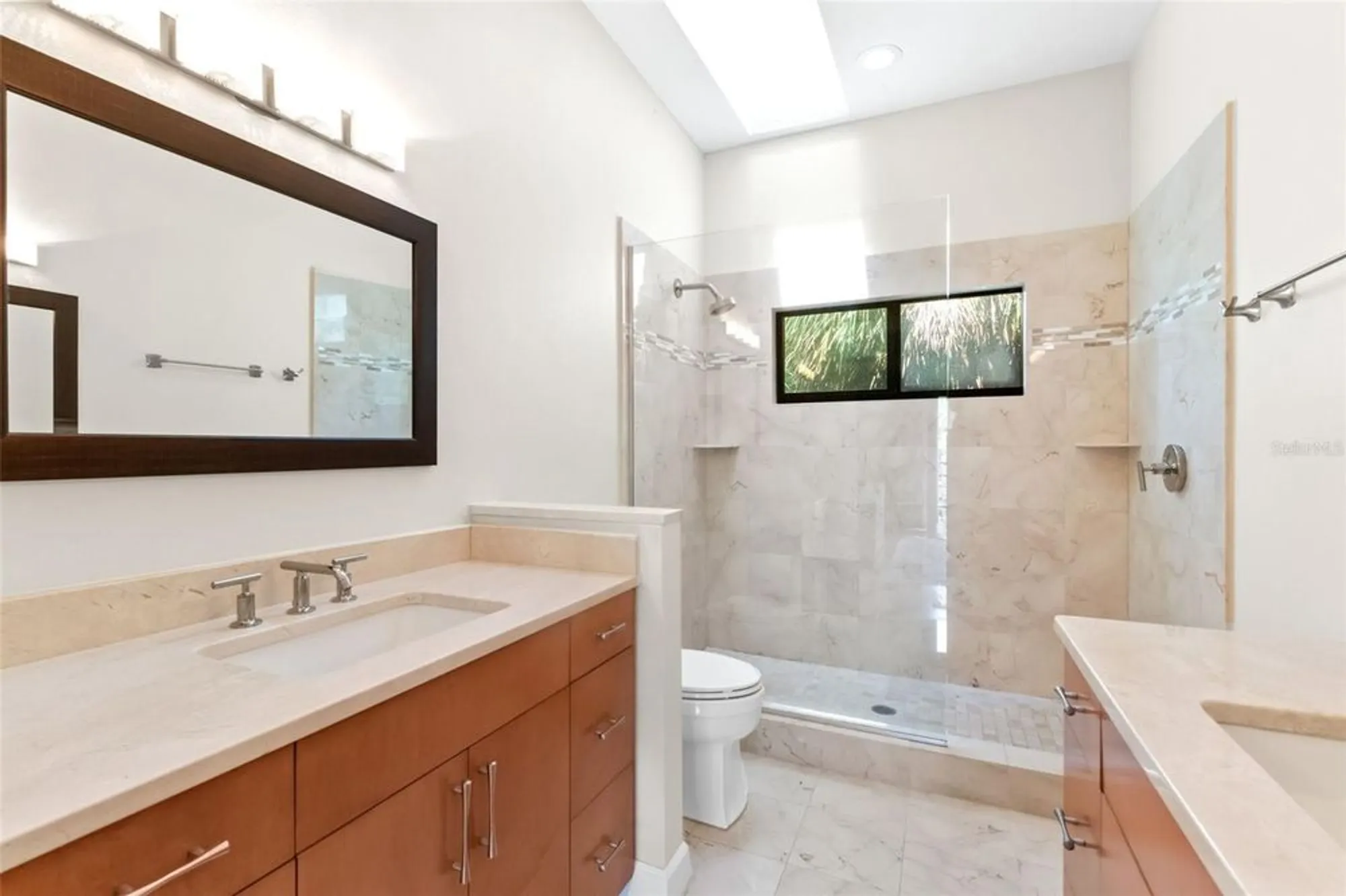 Property Slideshow image 37 of 69 | 1347 landings dr 6, Sarasota, FL, 34231