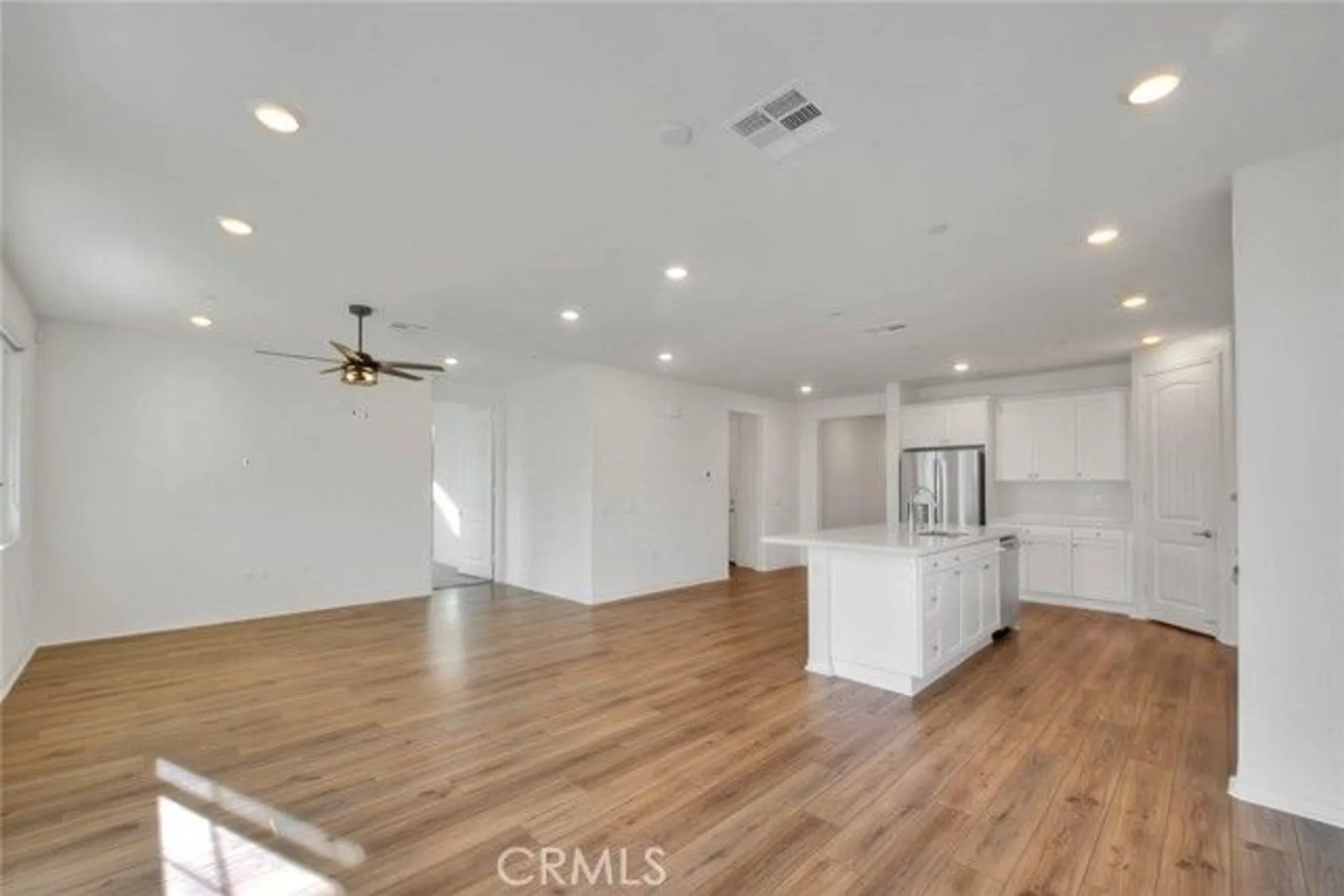 Property Slideshow image 15 of 45 | 4068 e amigos privado, Ontario, CA, 91761