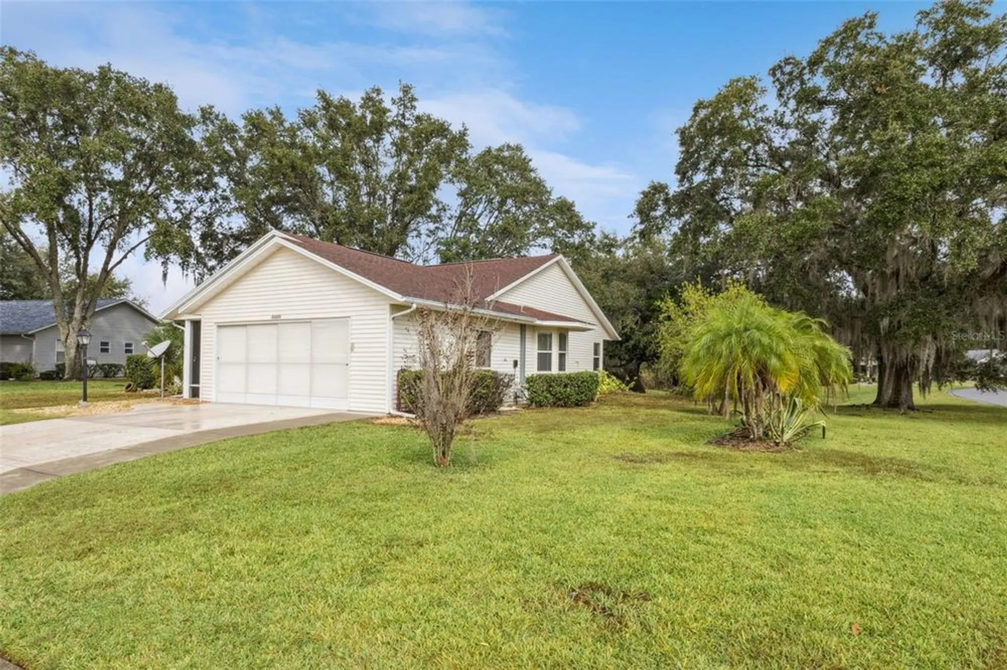 Property Slideshow image 5 of 73 | 26320 evert st, Leesburg, FL, 34748