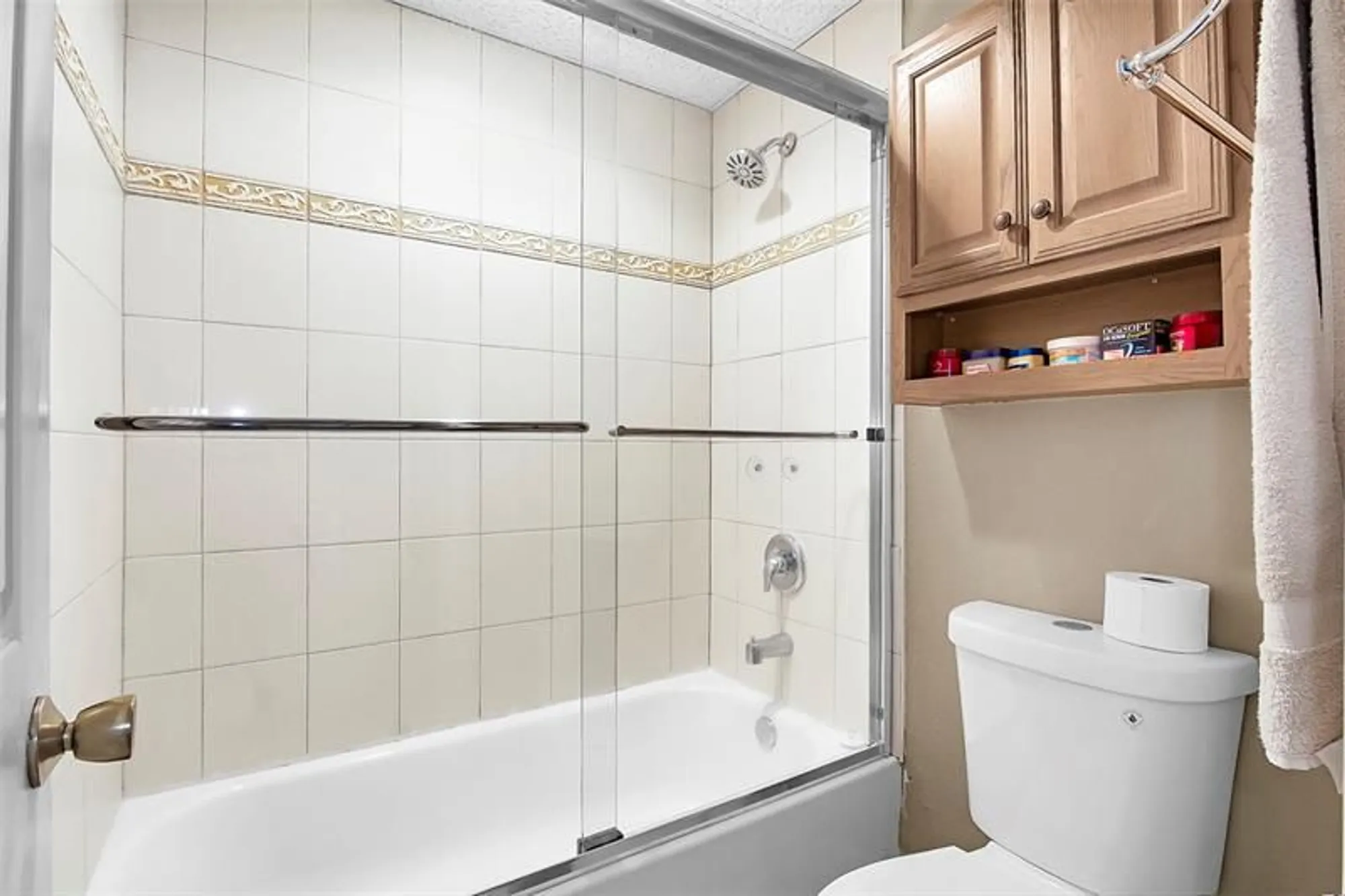 Property Slideshow image 19 of 25 | 7837 golf circle dr apt 209, Margate, FL, 33063