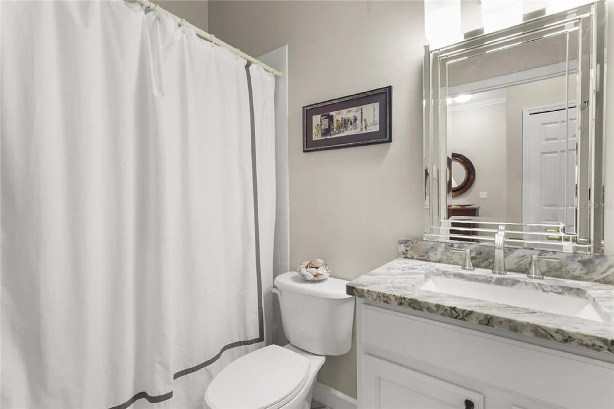 Property Slideshow image 27 of 54 | 4840 lakescene pl, Sarasota, FL, 34243