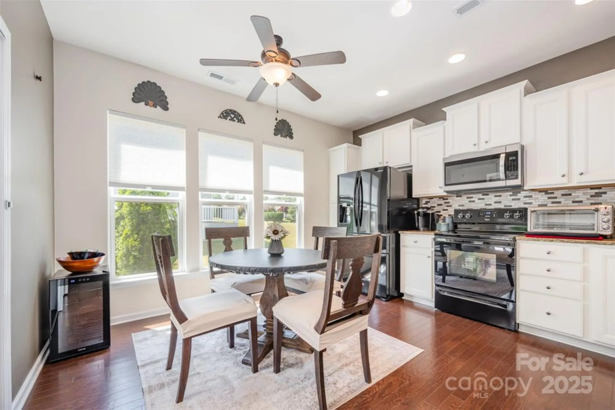 Property Slideshow image 10 of 32 | 23023 whimbrel cir, Fort Mill, SC, 29707