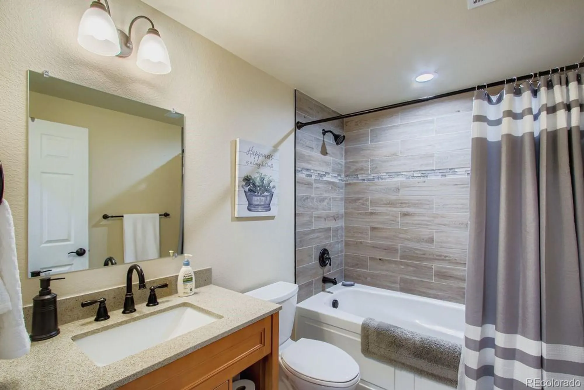 Property Slideshow image 23 of 37 | 10680 w big horn cir, Broomfield, CO, 80021