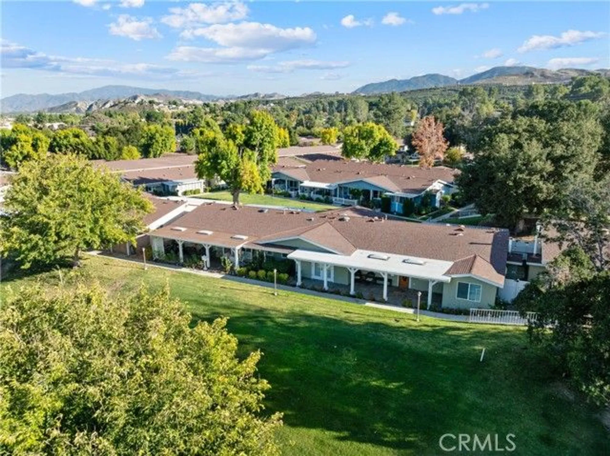 Property Slideshow image 35 of 57 | 19211 avenue of the oaks a, Newhall, CA, 91321