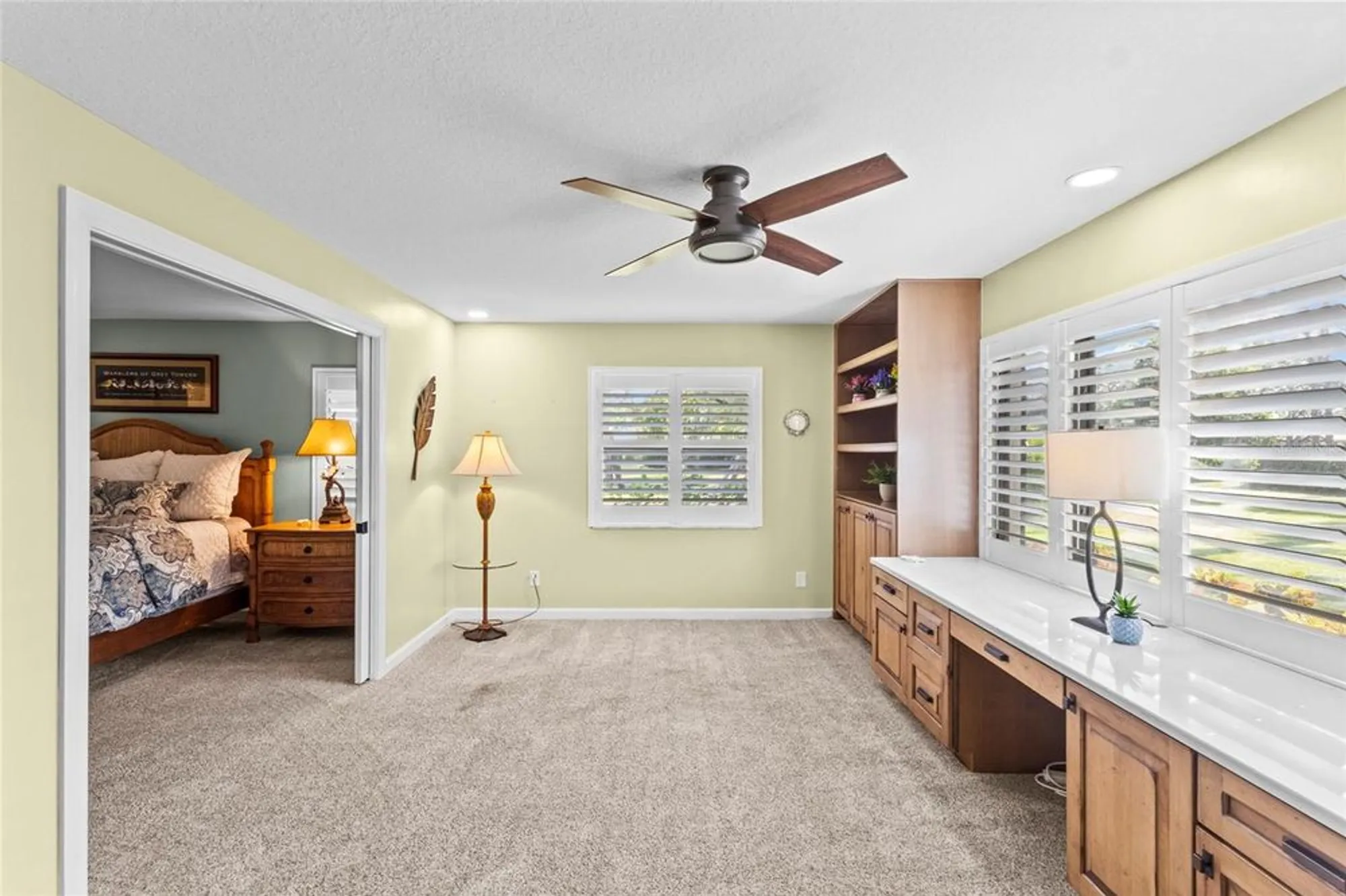 Property Slideshow image 22 of 38 | 7143 fairway bend ln, Sarasota, FL, 34243