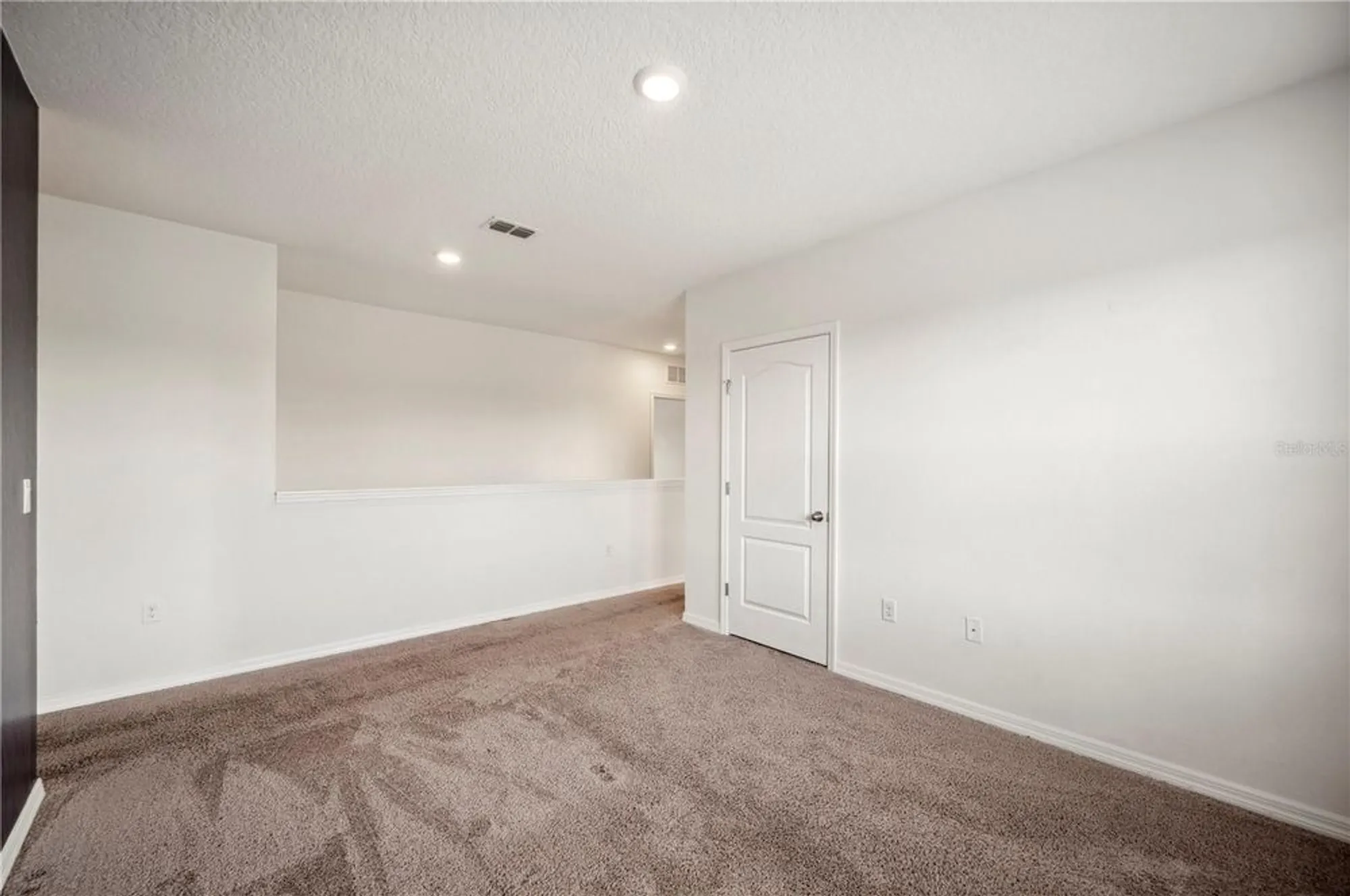 Property Slideshow image 19 of 49 | 2062 blue highlands dr, Lakeland, FL, 33811