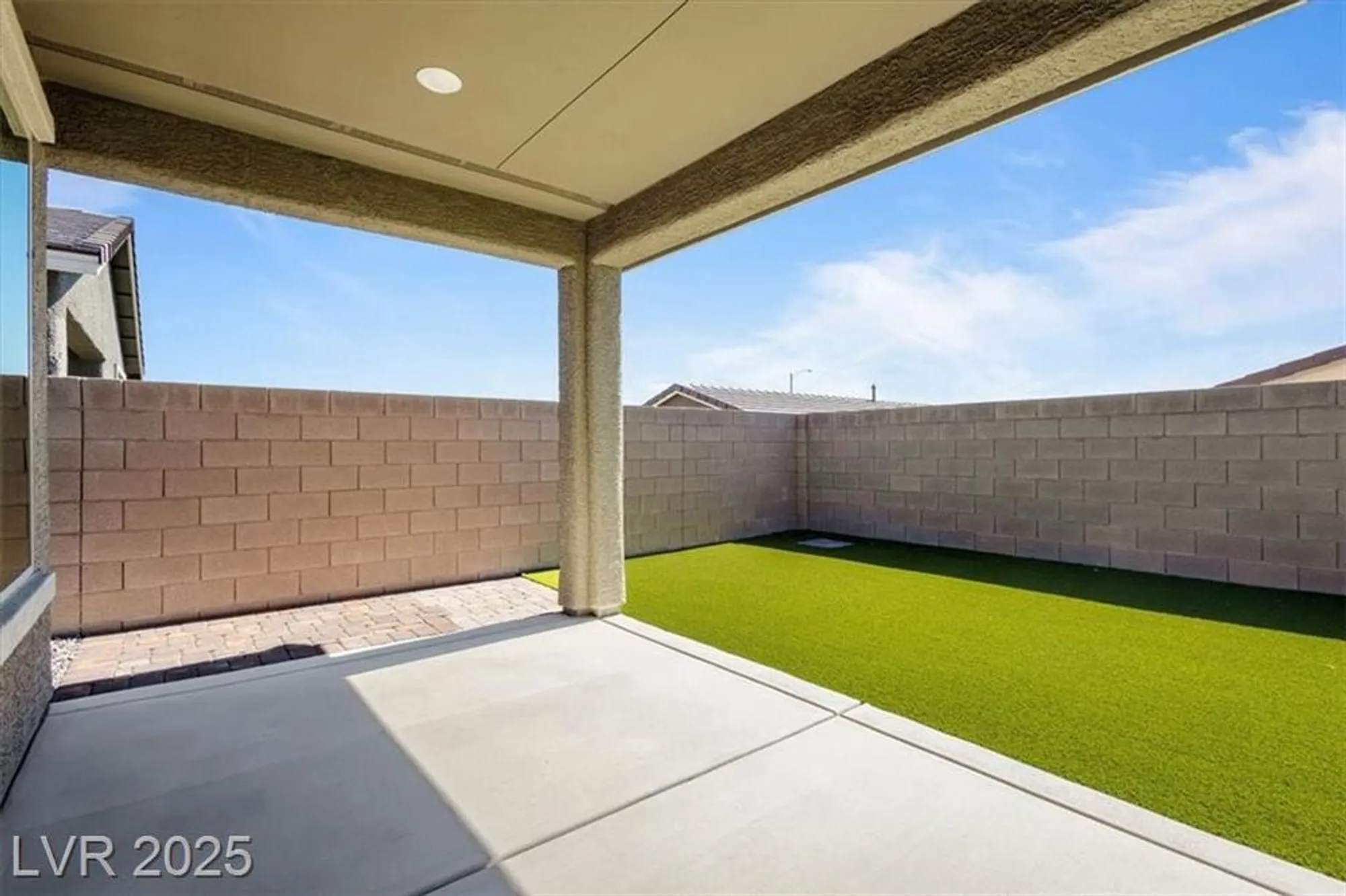 Property Slideshow image 27 of 36 | 2261 cold canyon ave, North Las Vegas, NV, 89086