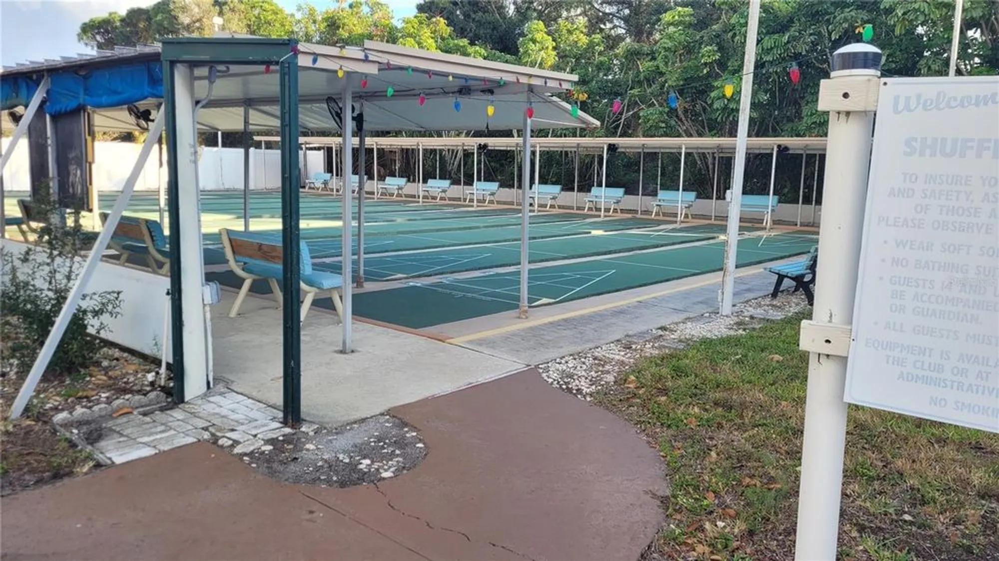 Property Slideshow image 17 of 22 | 5969 terrace park dr n unit 305, St Petersburg, FL, 33709