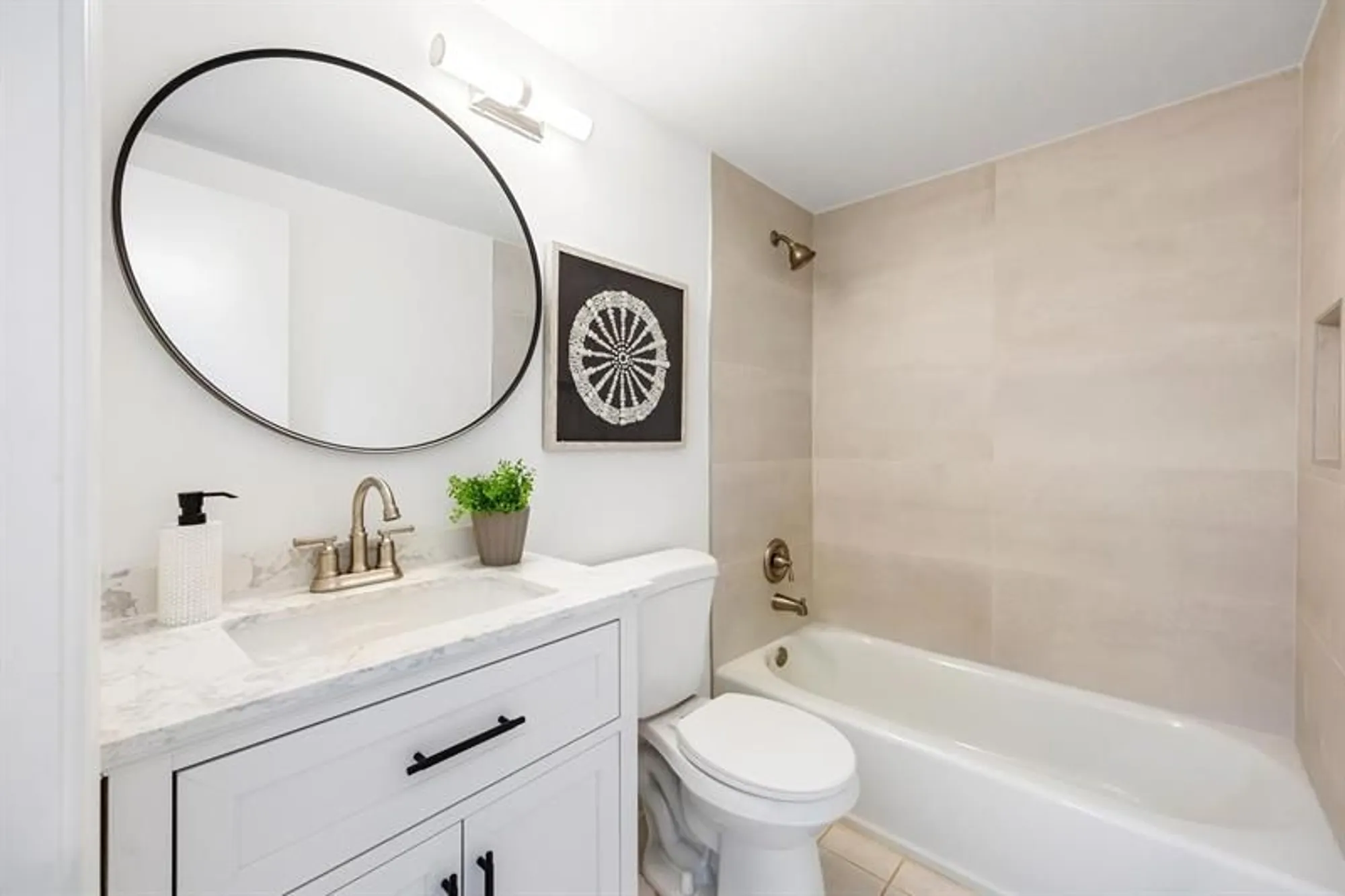 Property Slideshow image 13 of 38 | 480 horizons 207, Boynton Beach, FL, 33435