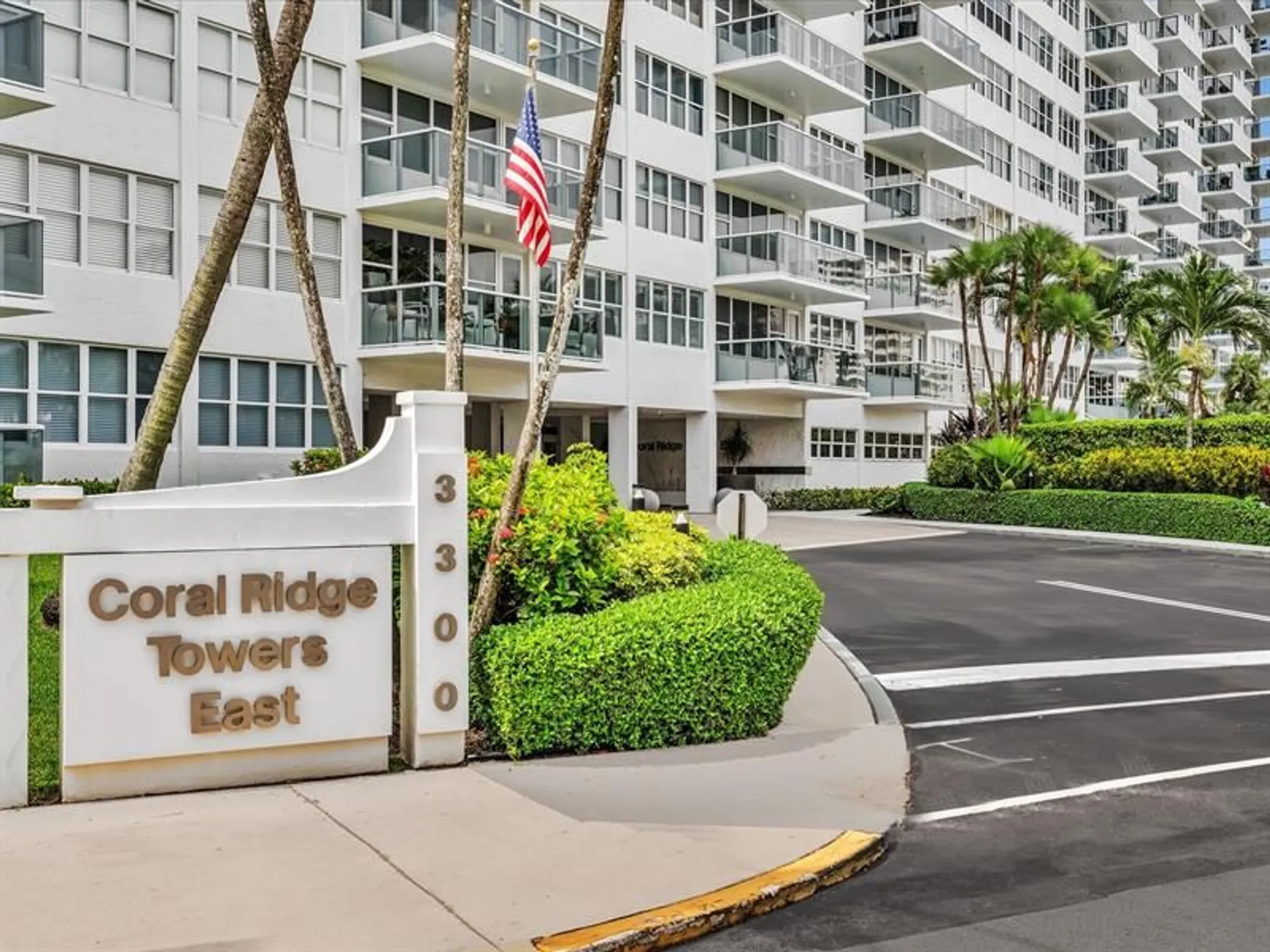 Property Slideshow image 52 of 61 | 3300 ne 36th st 302, Fort Lauderdale, FL, 33308