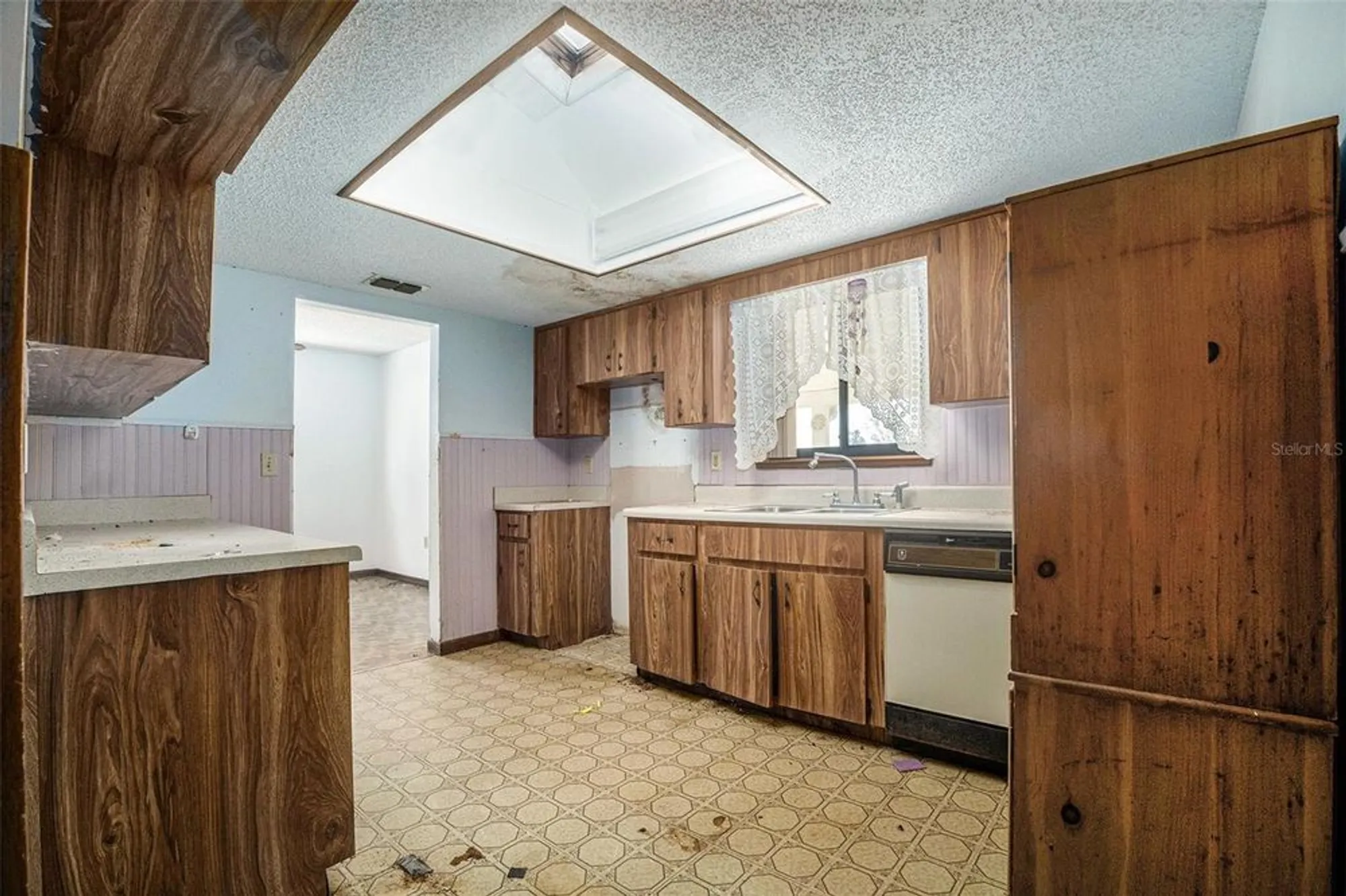 Property Slideshow image 6 of 15 | 10080 sw 99th ave, Ocala, FL, 34481