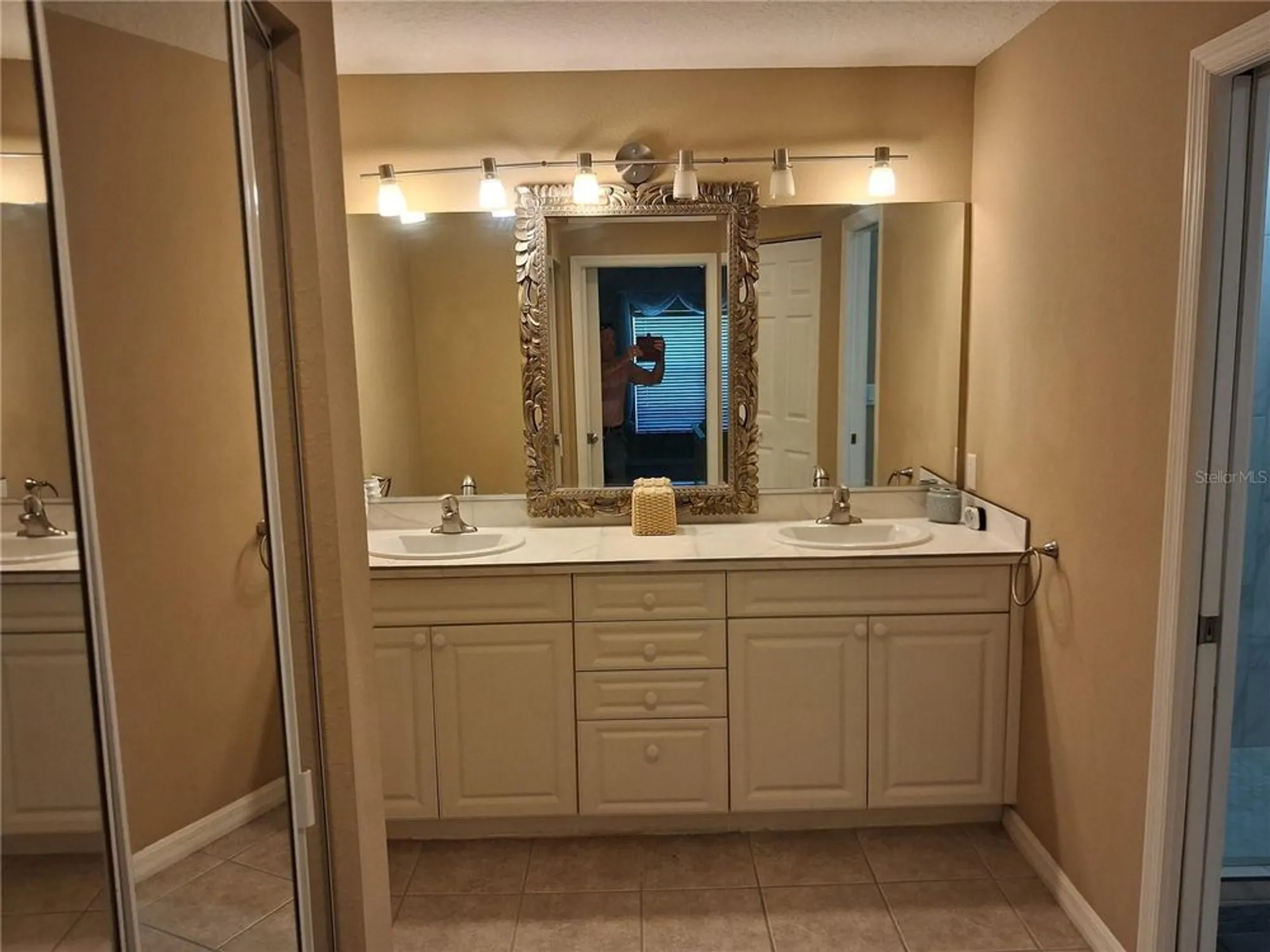 Property Slideshow image 19 of 35 | 10255 dory dr # 1, Oxford, FL, 34484