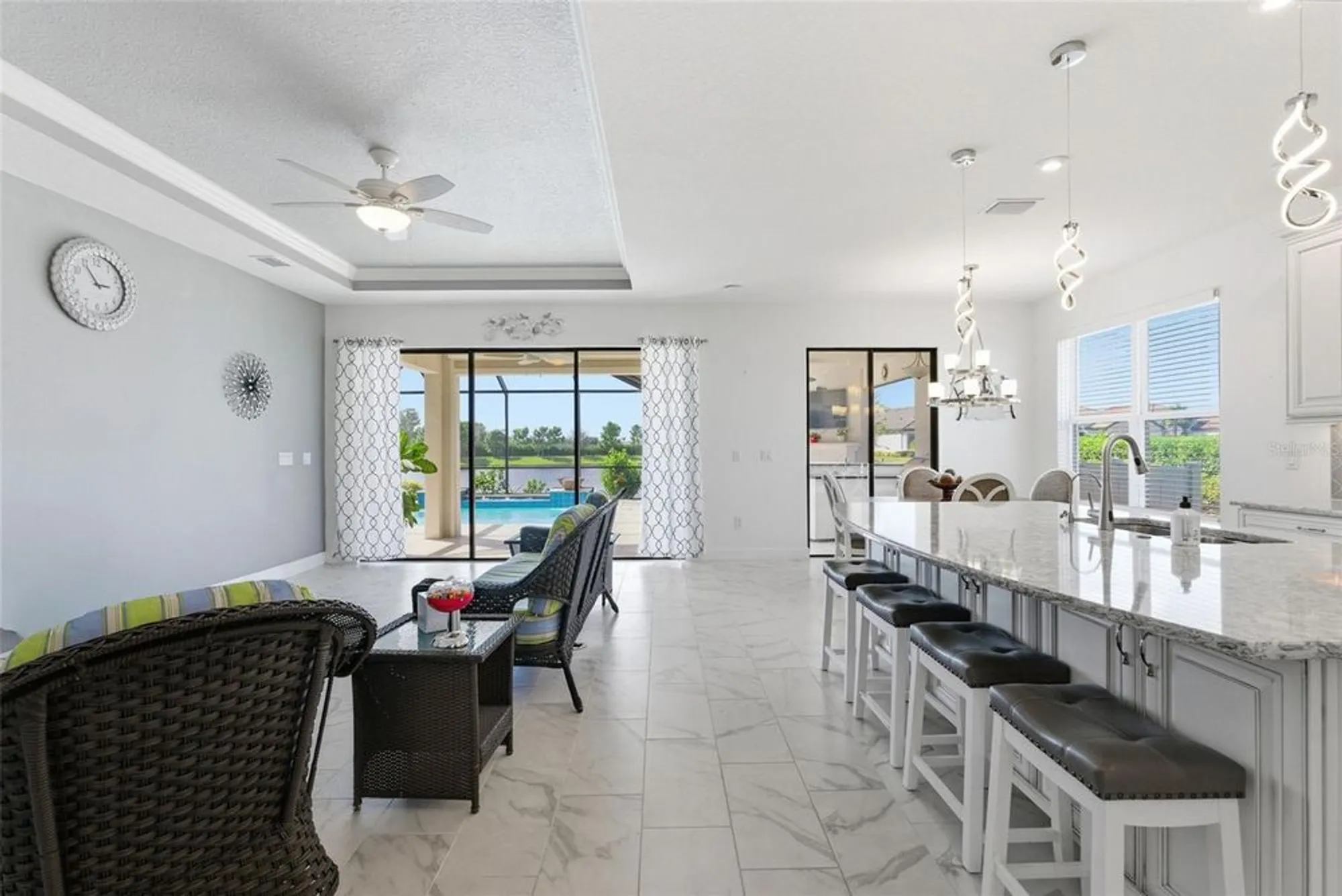 Property Slideshow image 13 of 44 | 10819 wicker park pl, Palmetto, FL, 34221