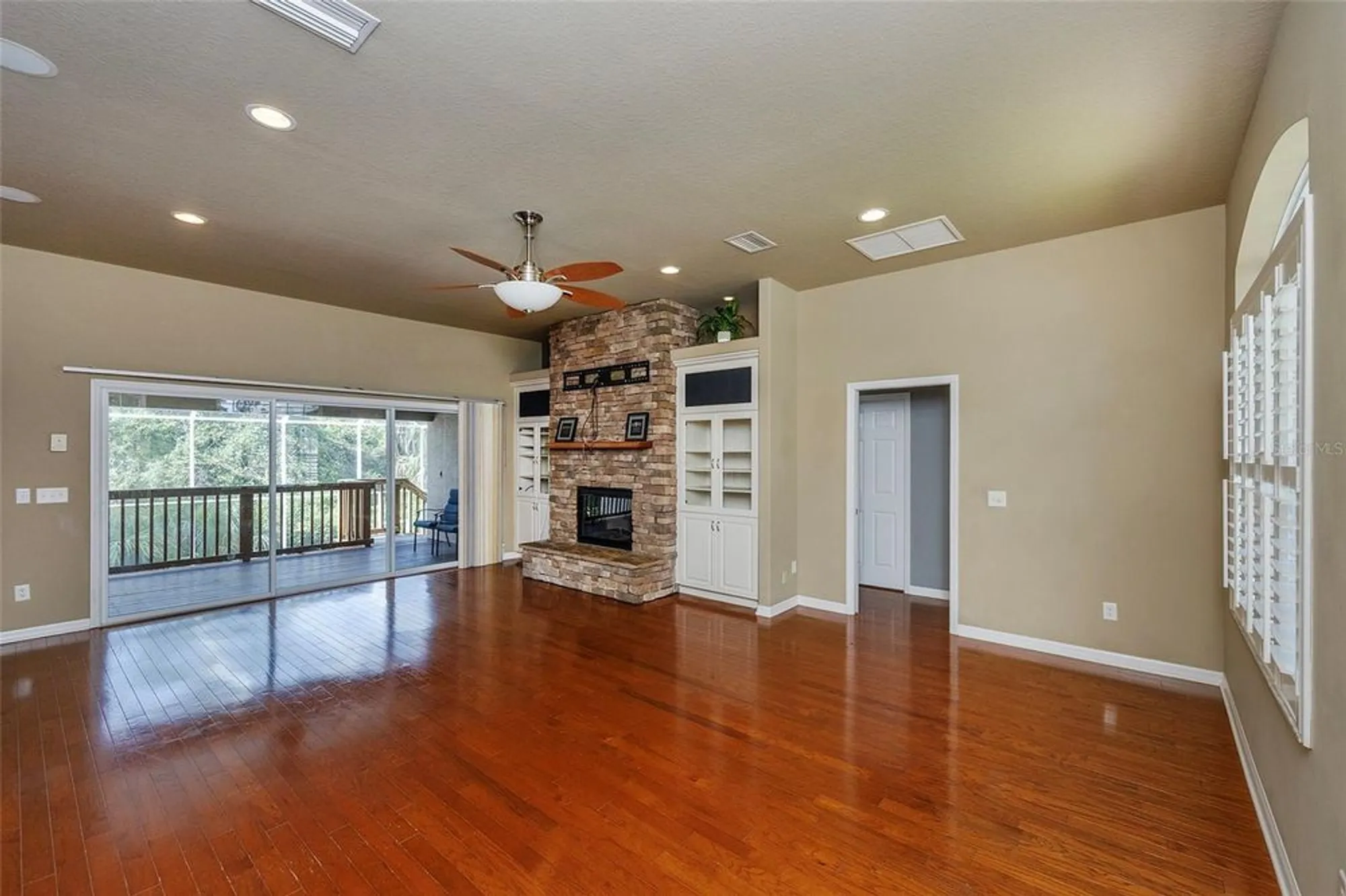 Property Slideshow image 37 of 66 | 6065 spruce point cir, Port Orange, FL, 32128