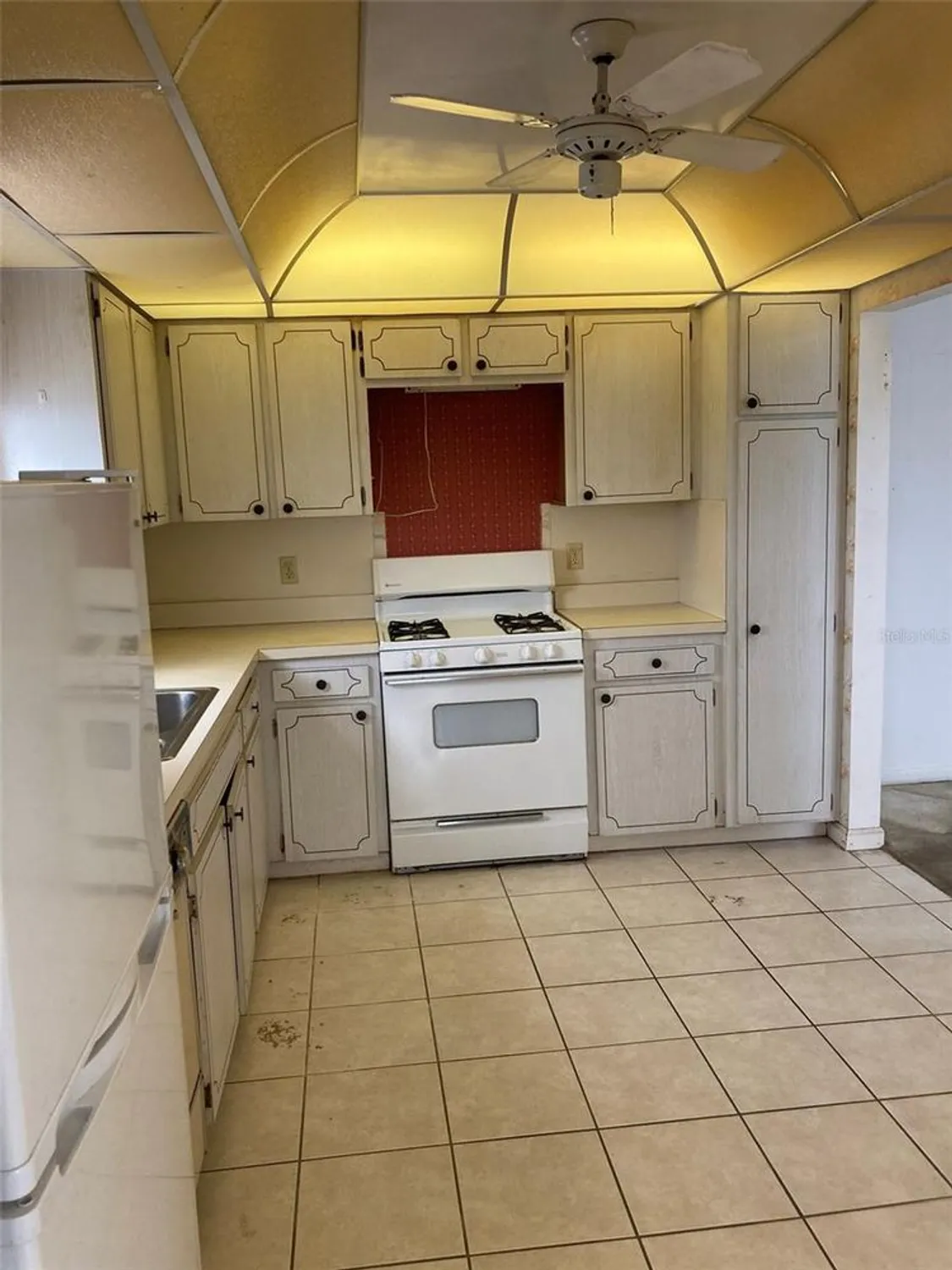 Property Slideshow image 7 of 46 | 5521 80th st n unit 516, St Petersburg, FL, 33709