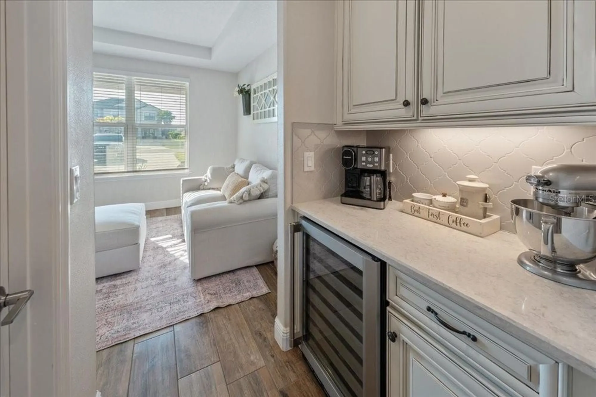 Property Slideshow image 28 of 86 | 10215 milky way cir, Sarasota, FL, 34241