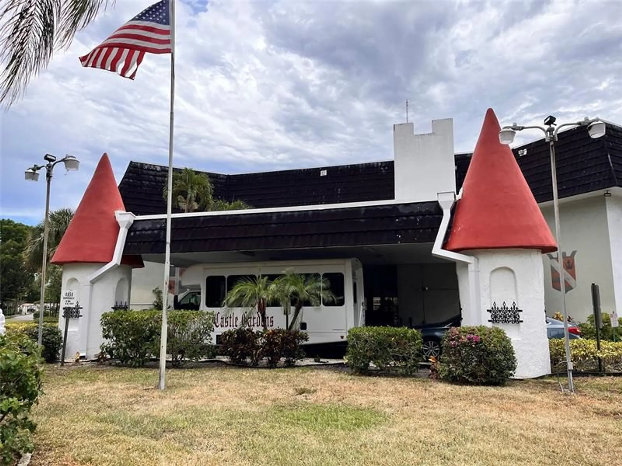 Property Slideshow image 9 of 19 | 4851 nw 21st st 105, Lauderhill, FL, 33313