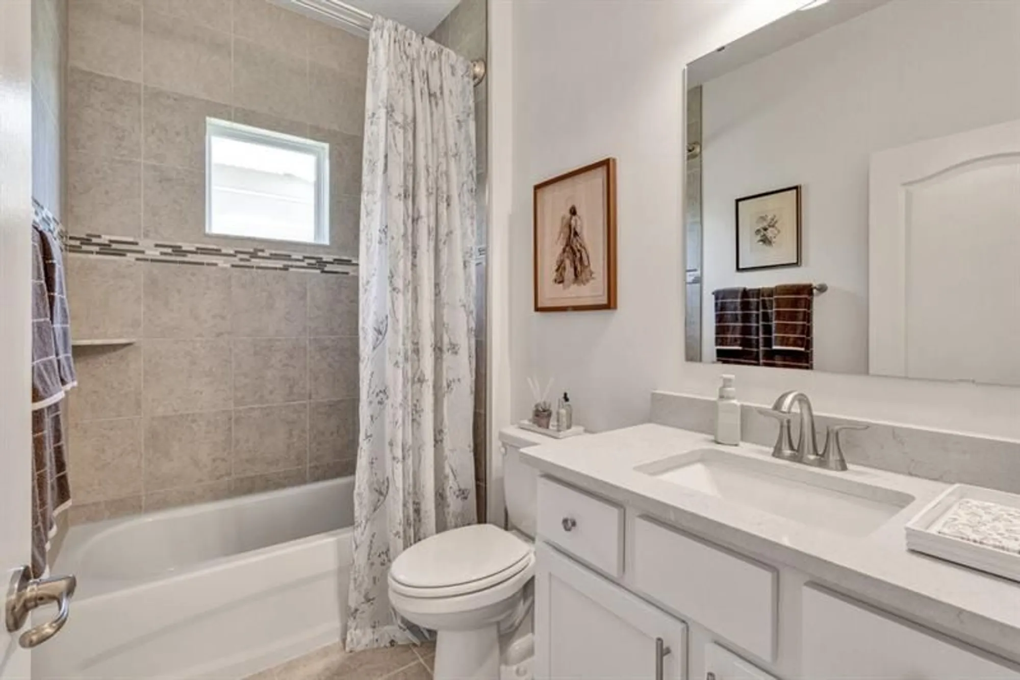 Property Slideshow image 21 of 44 | 3577 loblolly sq, Vero Beach, FL, 32966