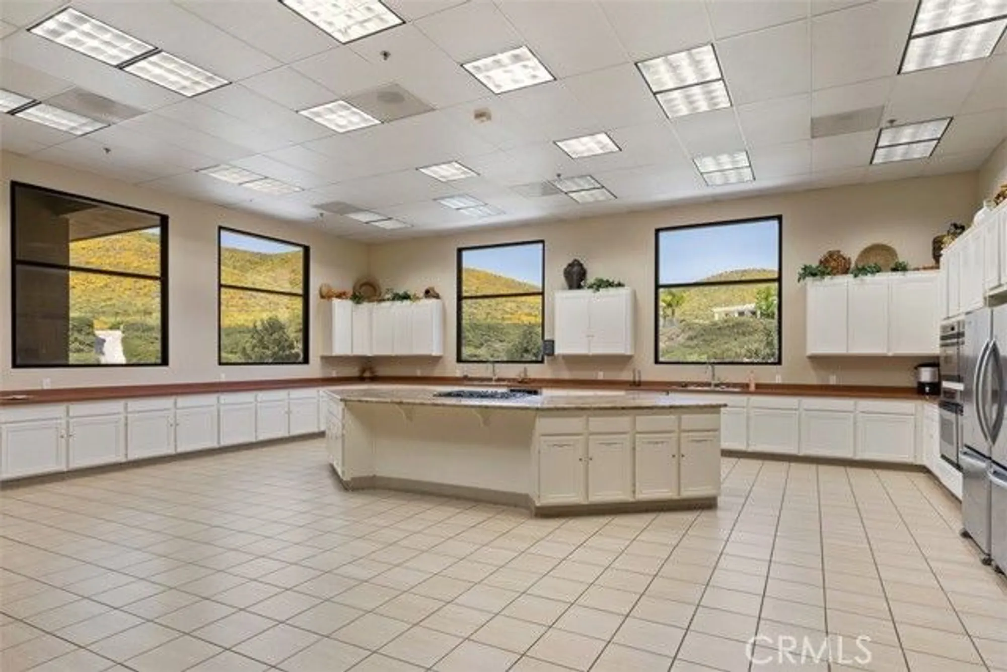Property Slideshow image 39 of 50 | 29438 bentcreek ct, Menifee, CA, 92584