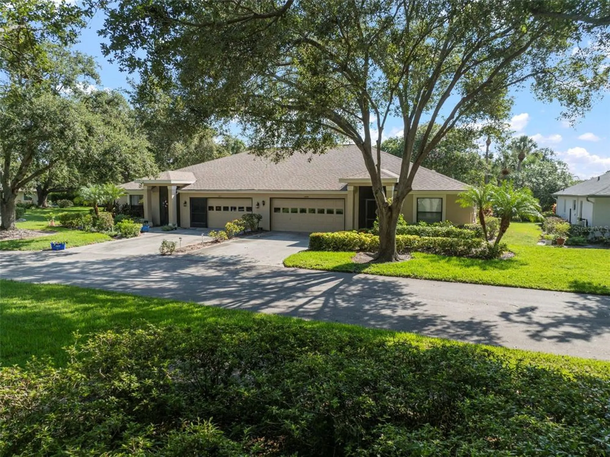 Property Slideshow image 4 of 41 | 1609 laughton pl, Sun City Center, FL, 33573