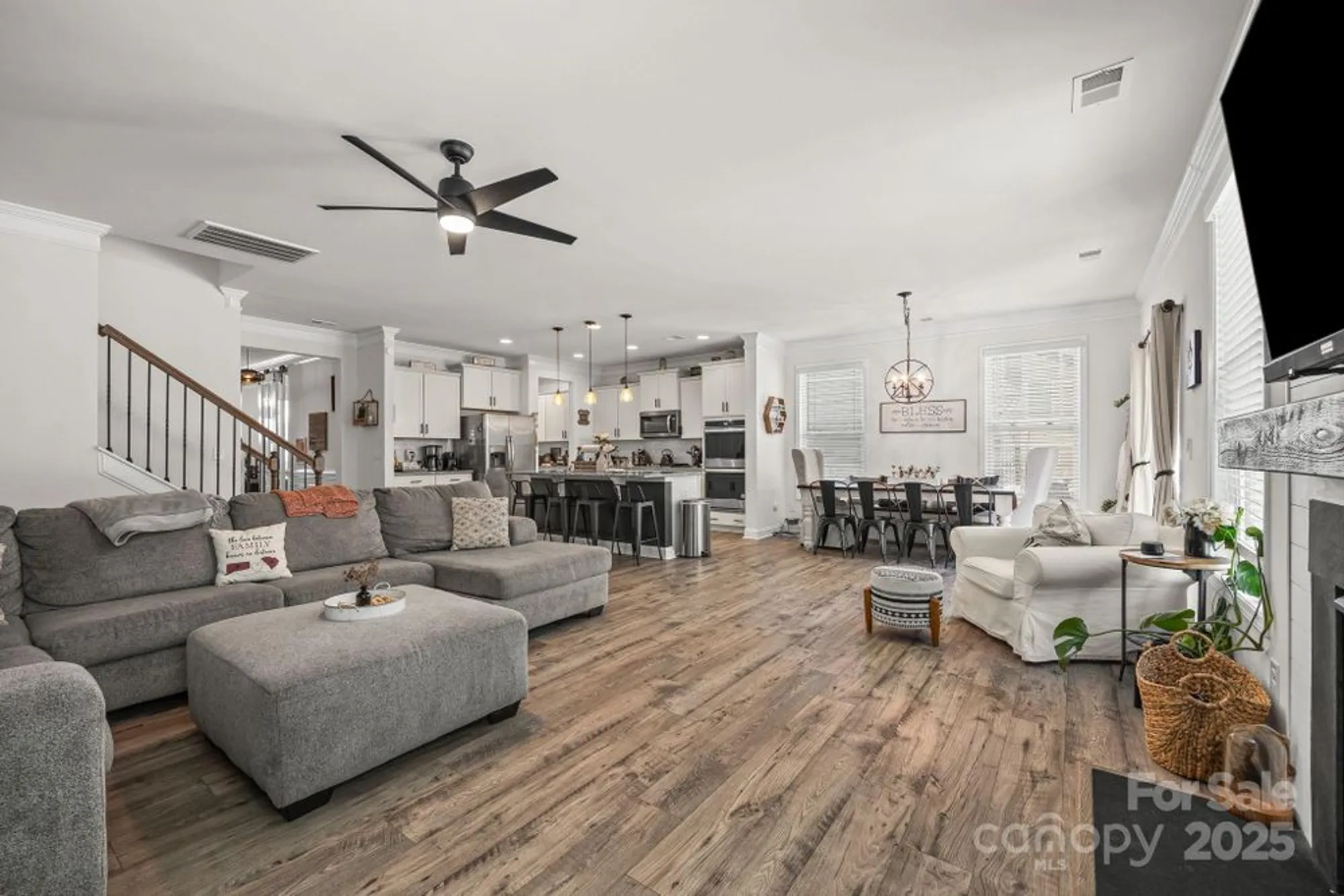 Property Slideshow image 14 of 46 | 1731 santa clara trce, Lake Wylie, SC, 29710