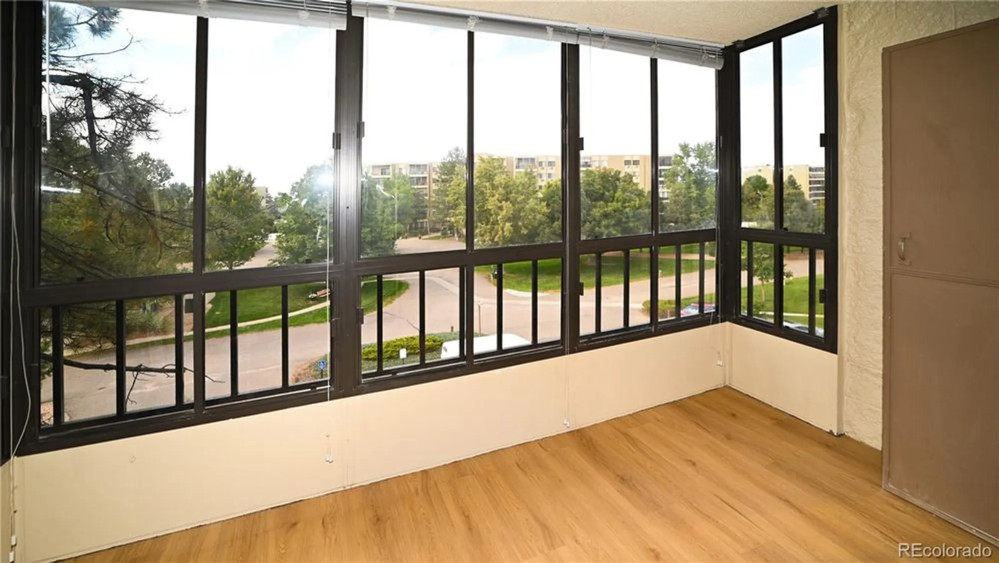 Property Slideshow image 26 of 30 | 13902 e marina dr 412, Aurora, CO, 80014