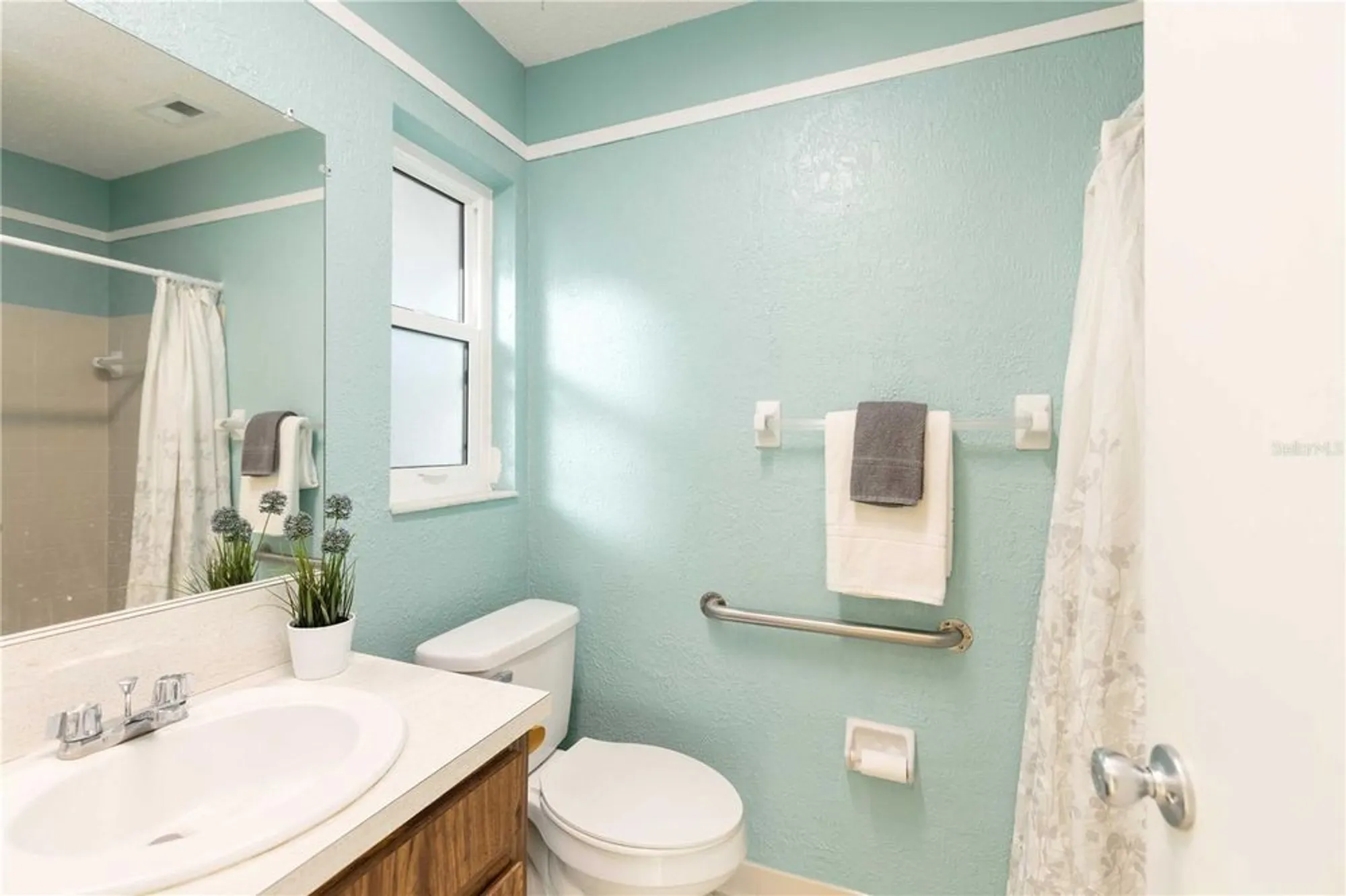 Property Slideshow image 23 of 34 | 4001 38th avenue dr w # 4001, Bradenton, FL, 34205
