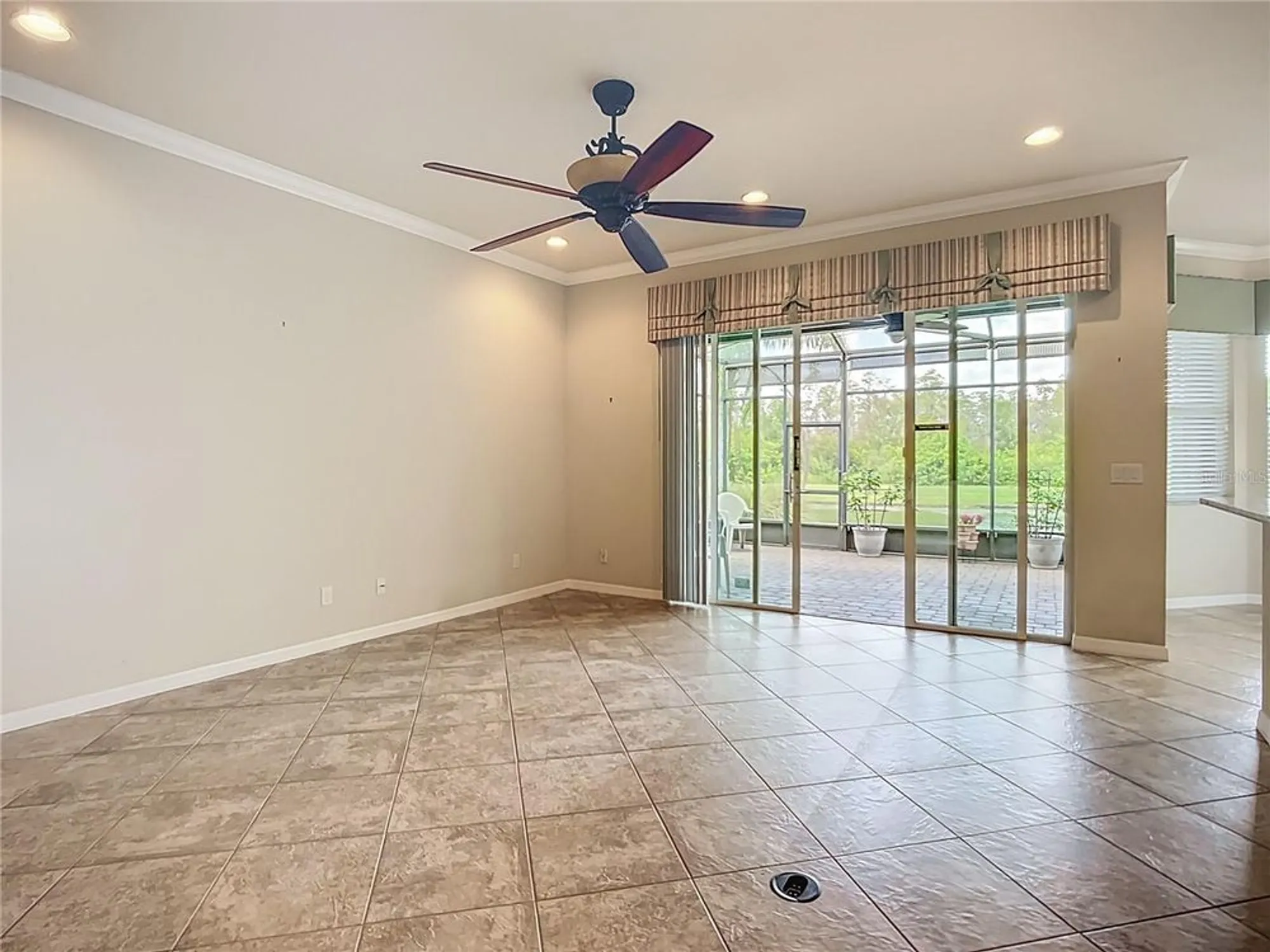 Property Slideshow image 17 of 80 | 16113 cape coral dr, Wimauma, FL, 33598
