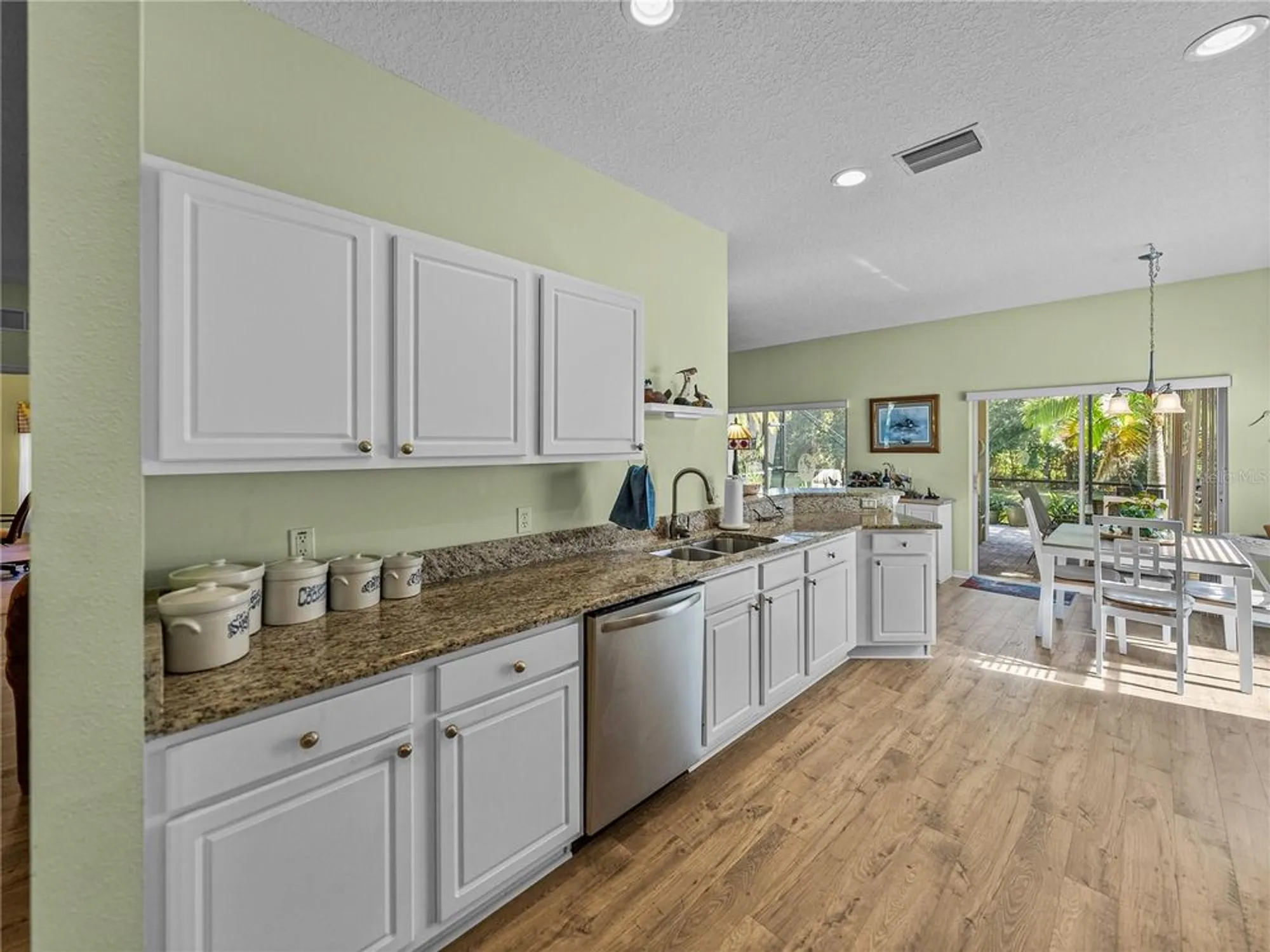 Property Slideshow image 28 of 100 | 4184 aberdeen ln, Lake Wales, FL, 33859