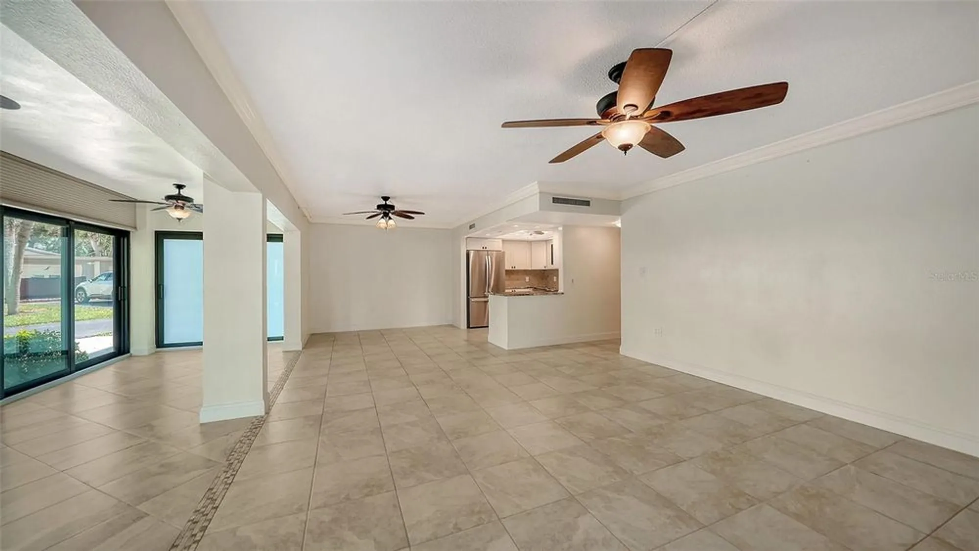 Property Slideshow image 29 of 91 | 225 hourglass way apt 103, Sarasota, FL, 34242